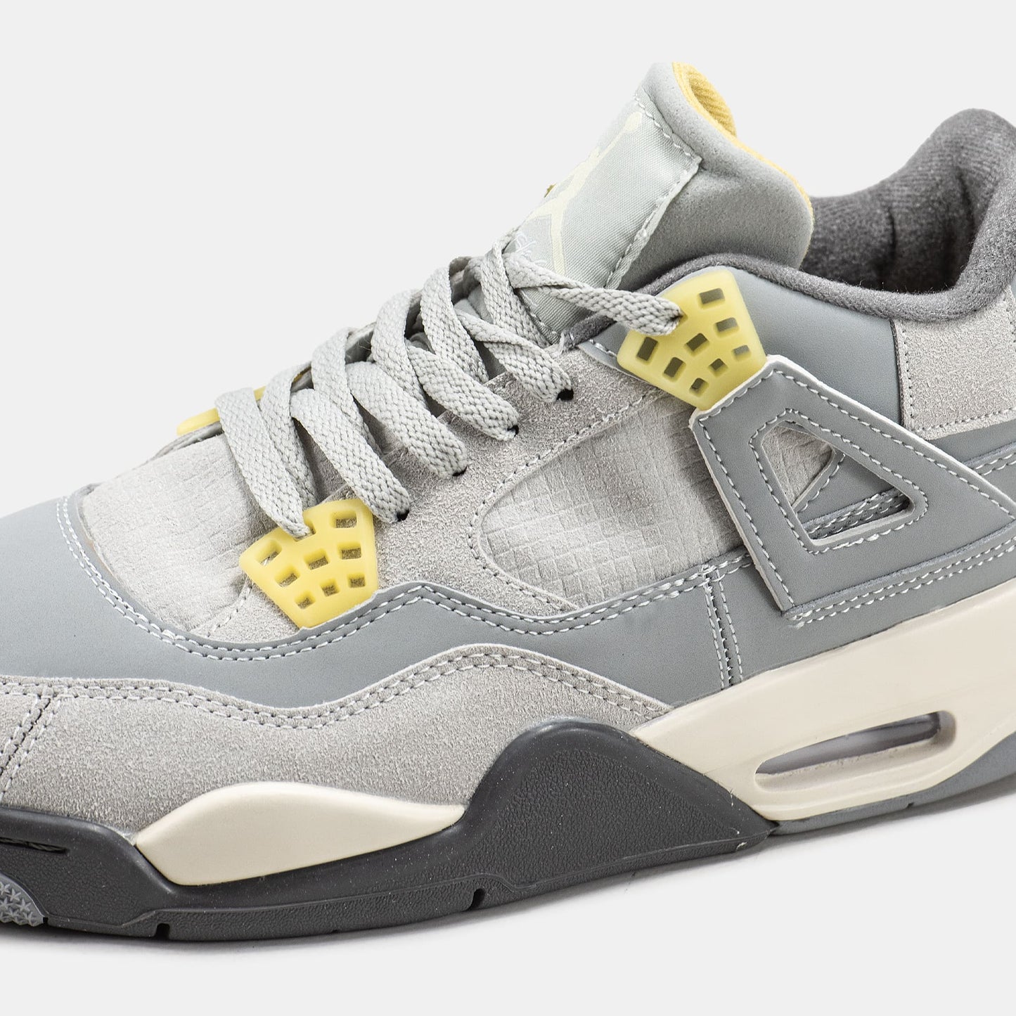 Nike Air Jordan 4 Craft Photon Dust