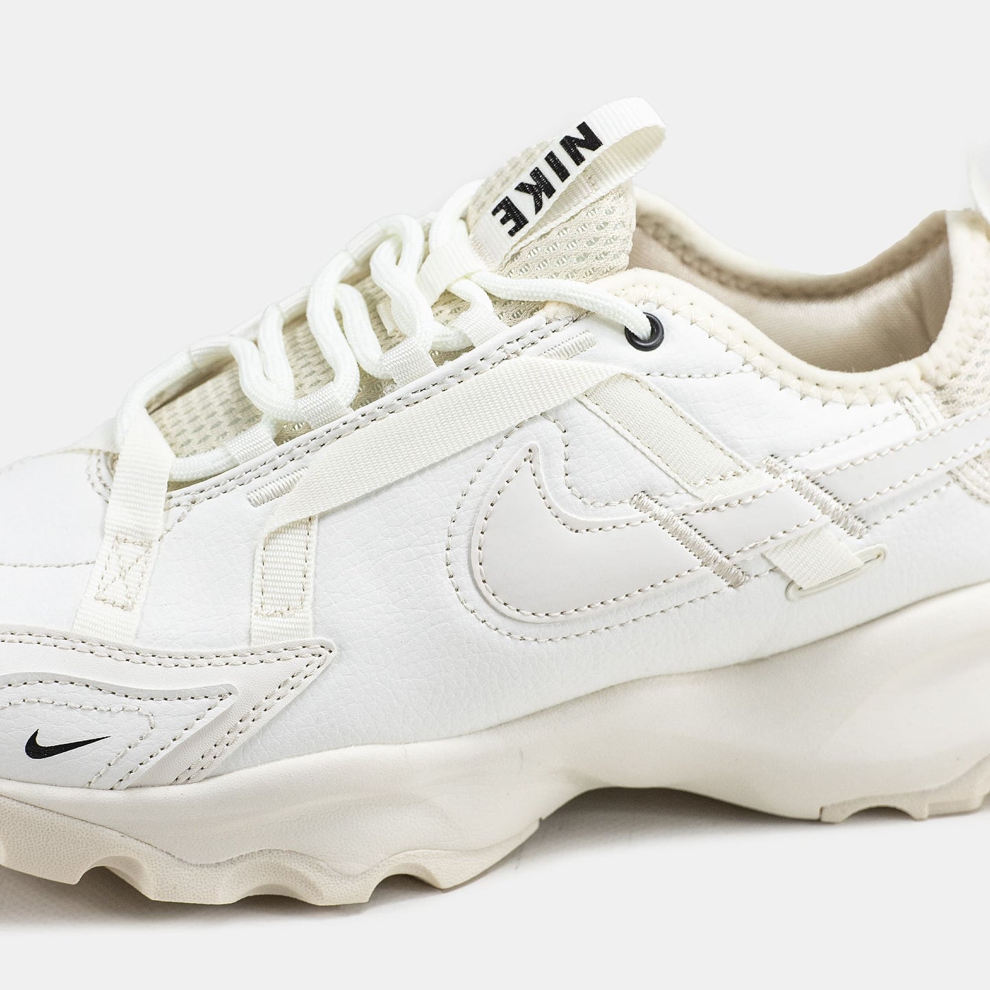 Nike TC 7900 White