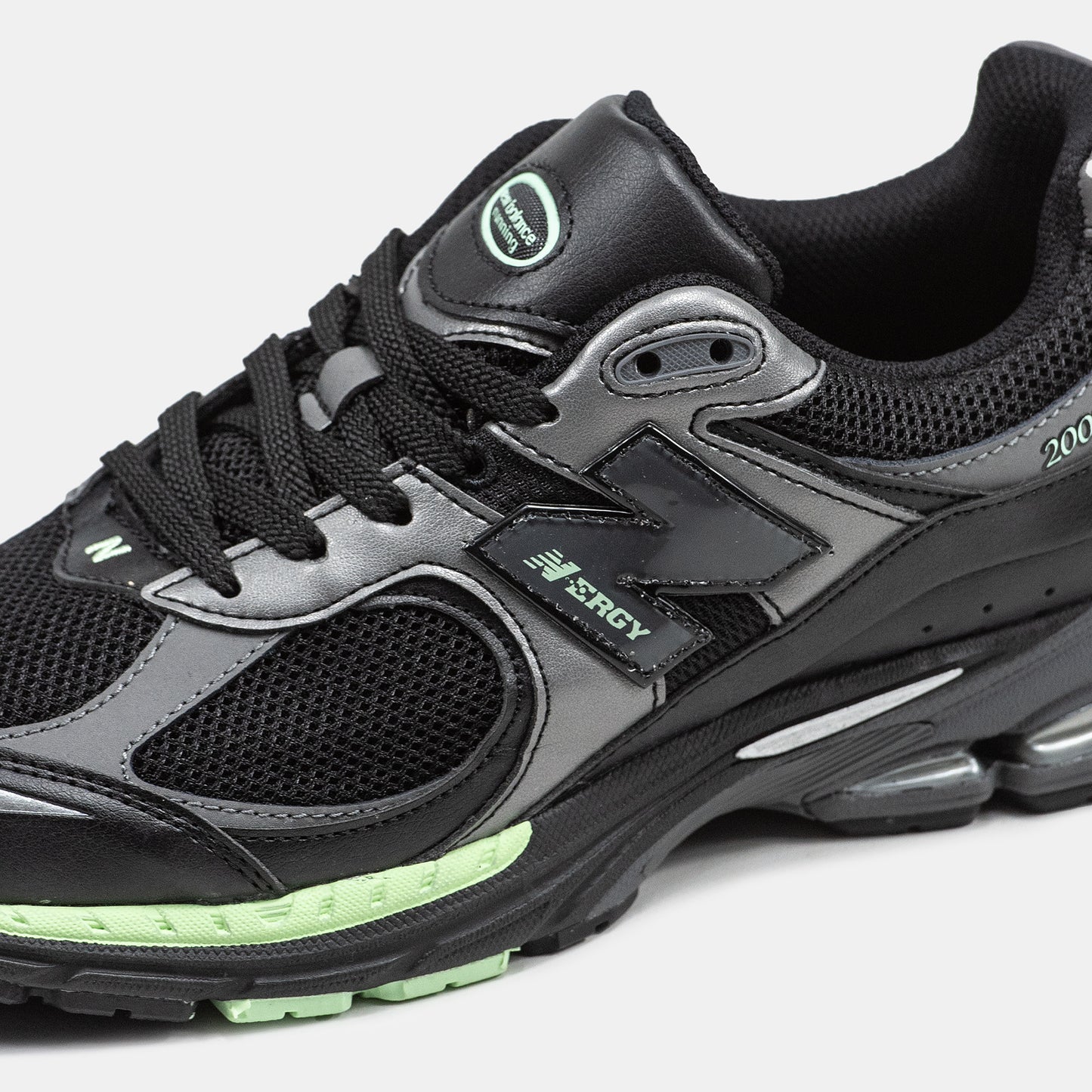 New Balance 2002R Black