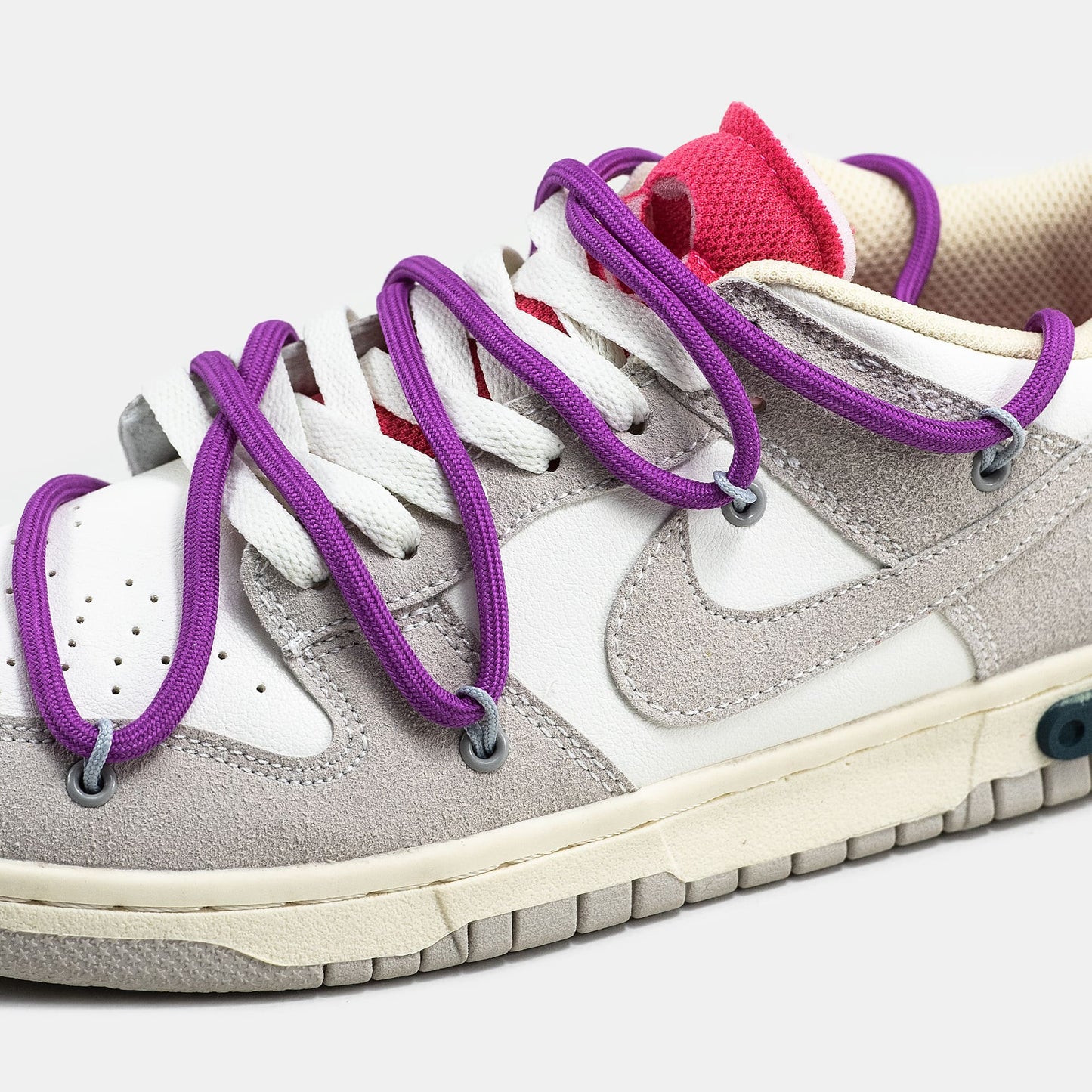 Nike SB Dunk Low Off-White Lot 15 of 50