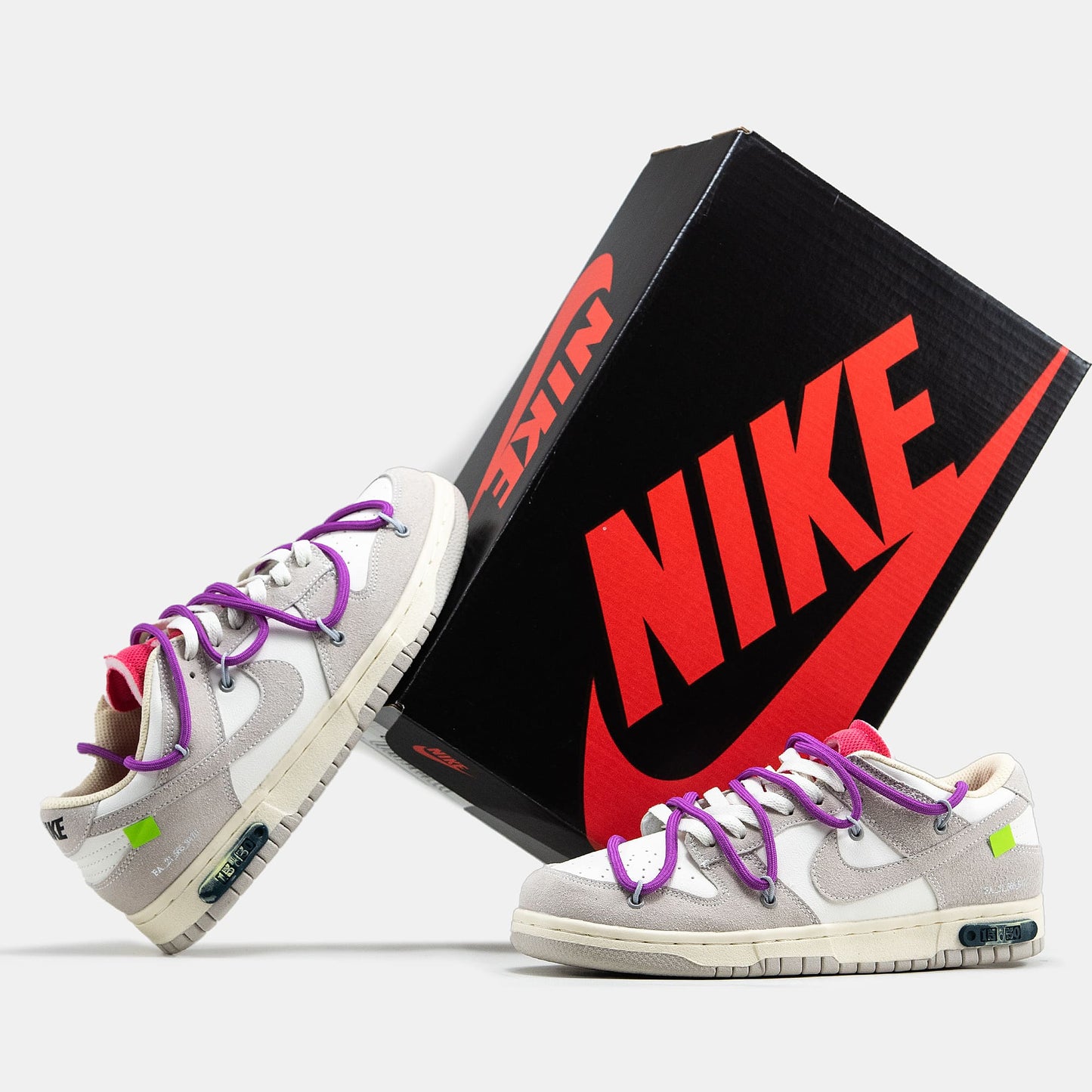Nike SB Dunk Low Off-White Lot 15 of 50