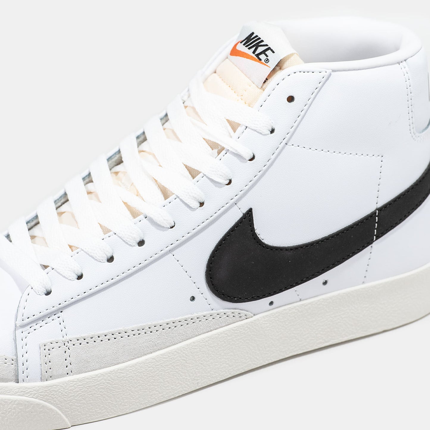Nike Blazer High Vintage White