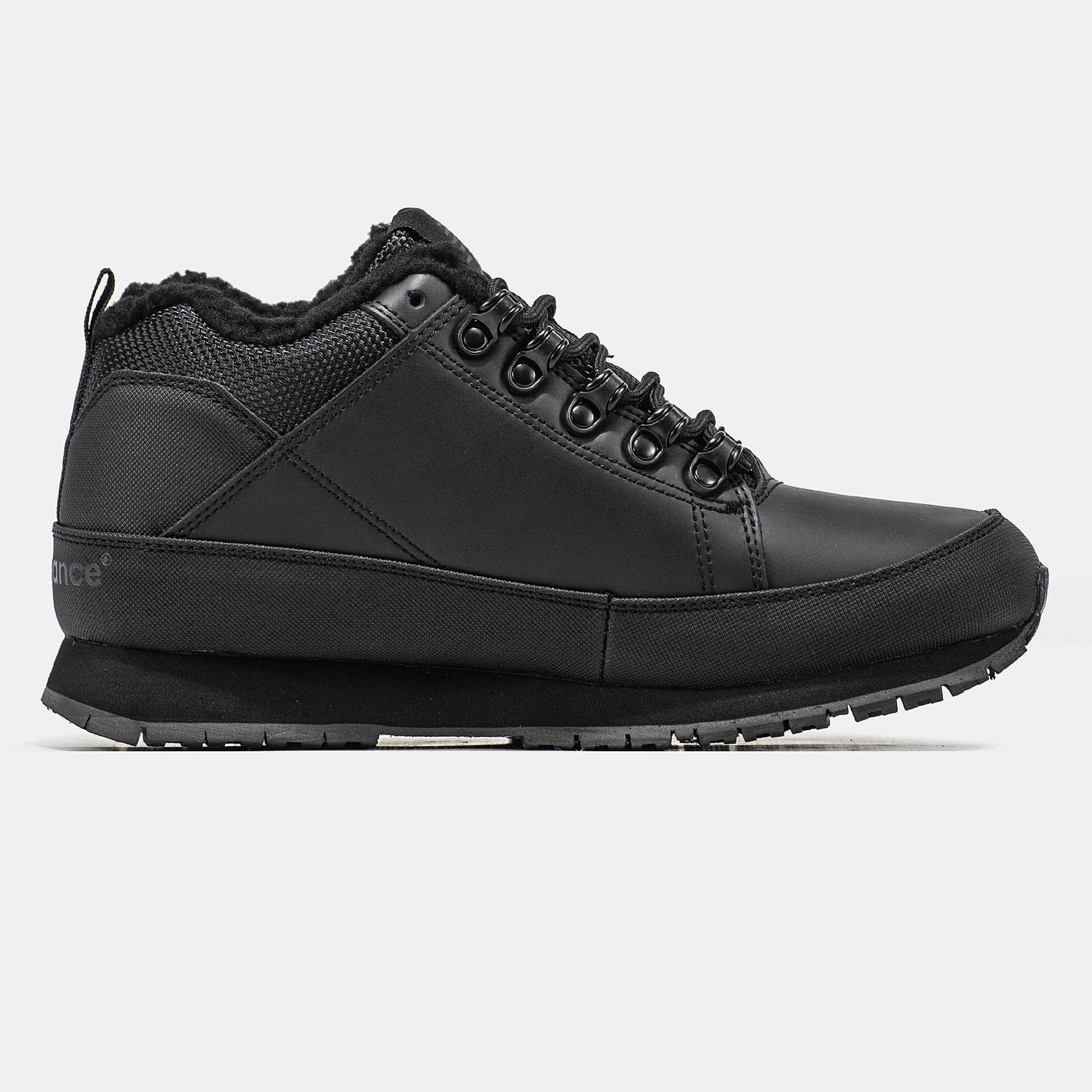 New Balance 754 All Black