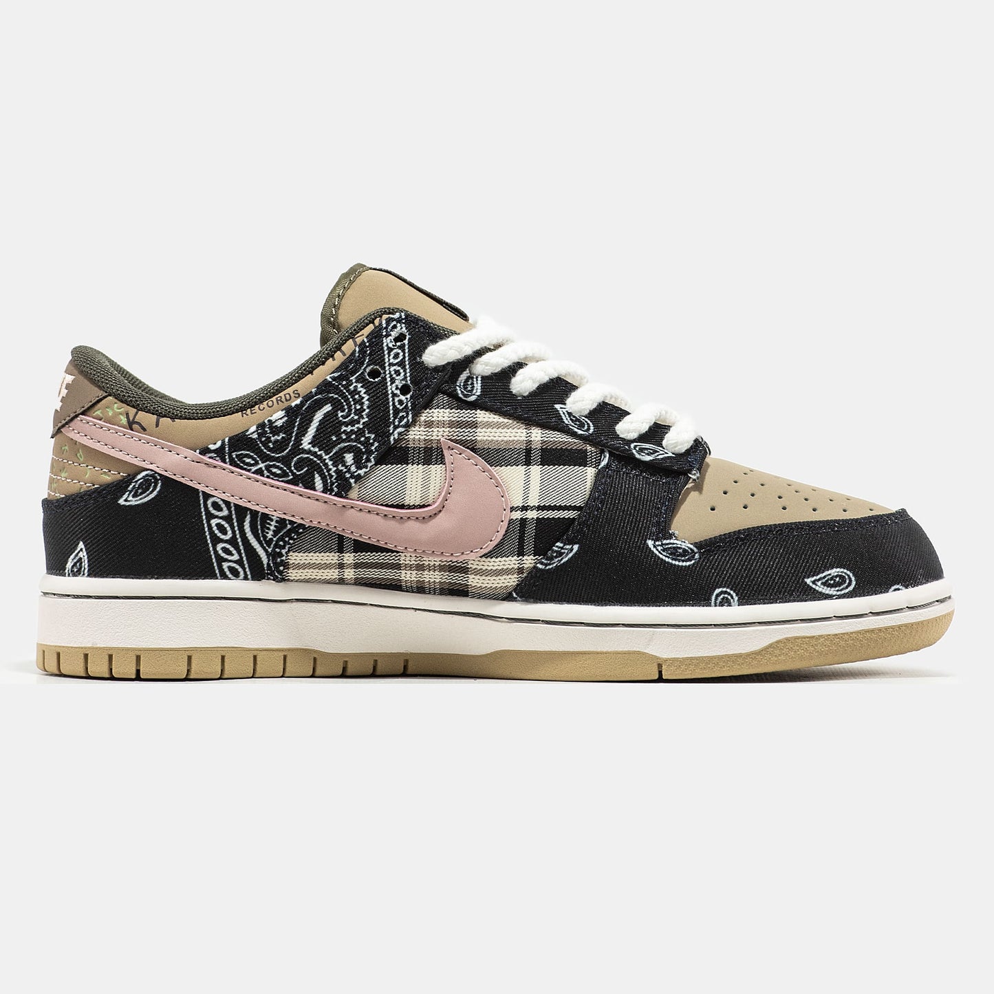 Nike SB Dunk Low x Travis Scott Winter