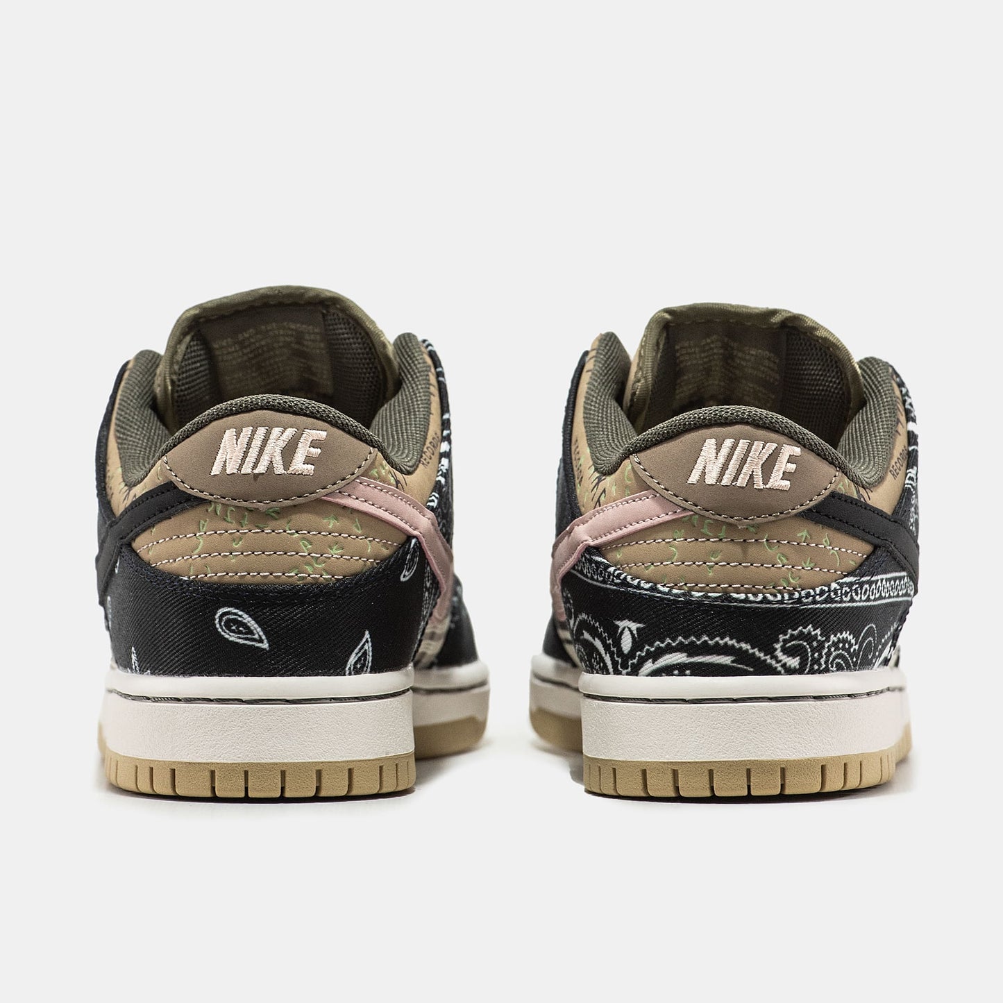 Nike SB Dunk Low x Travis Scott Winter