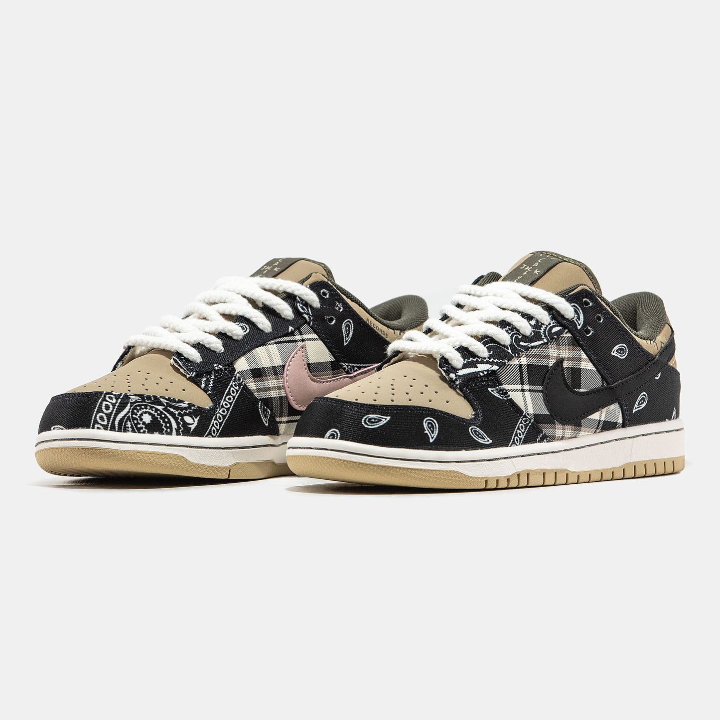 Nike SB Dunk Low x Travis Scott Winter