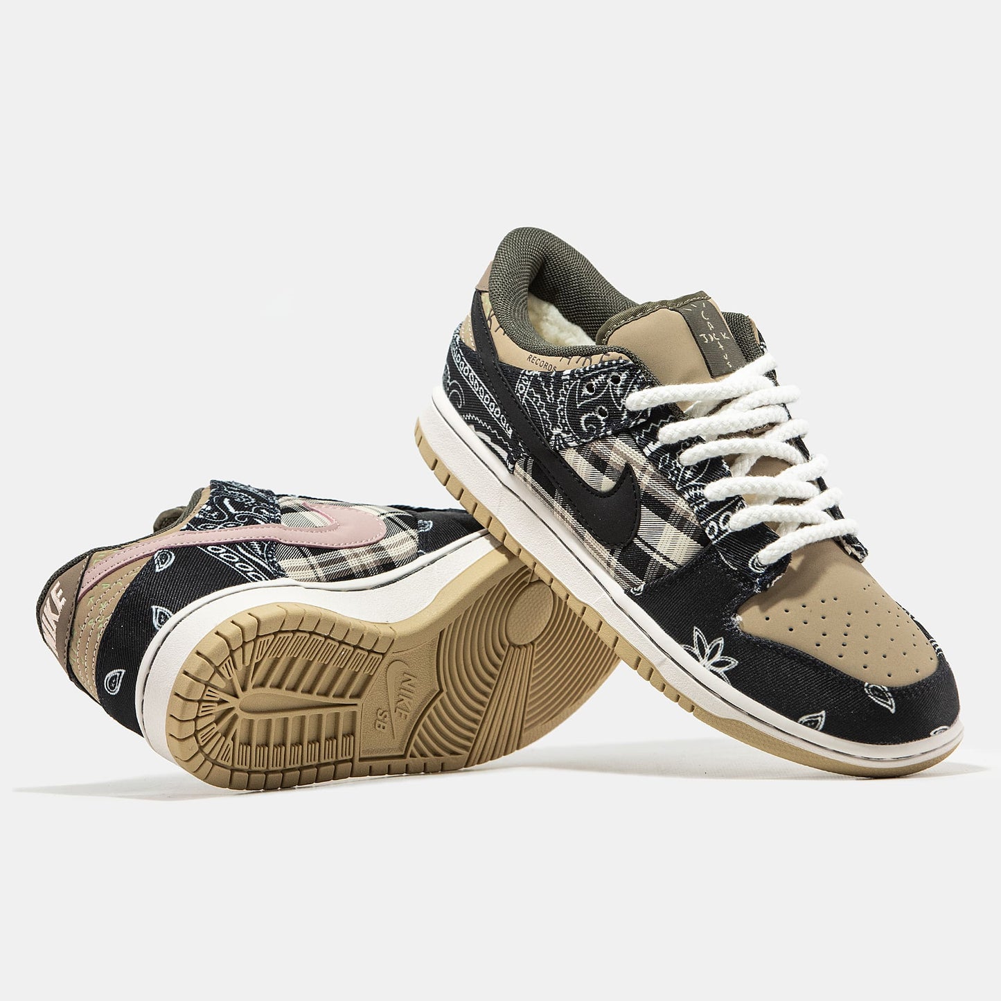 Nike SB Dunk Low x Travis Scott Winter
