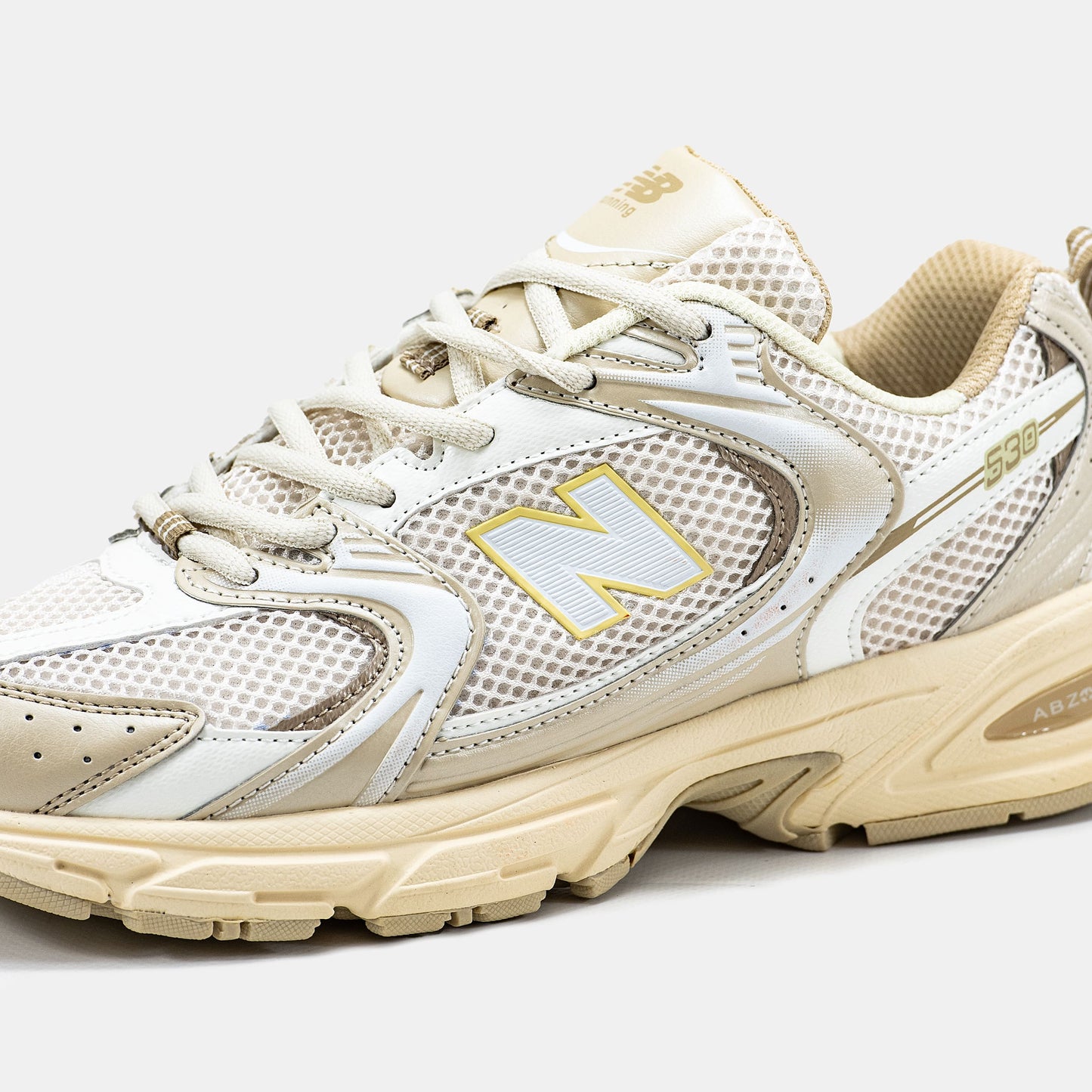 New Balance 530 Beige