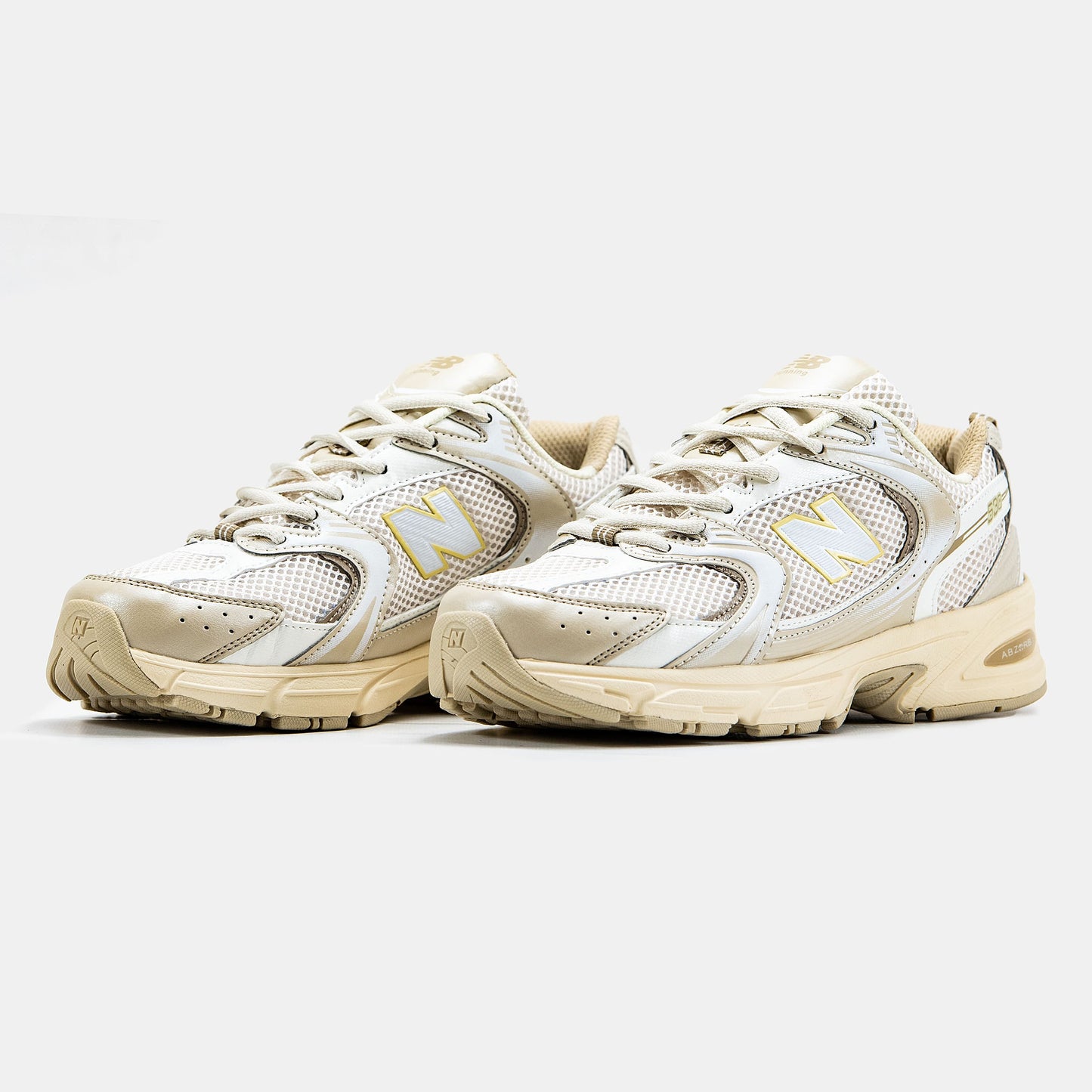 New Balance 530 Beige
