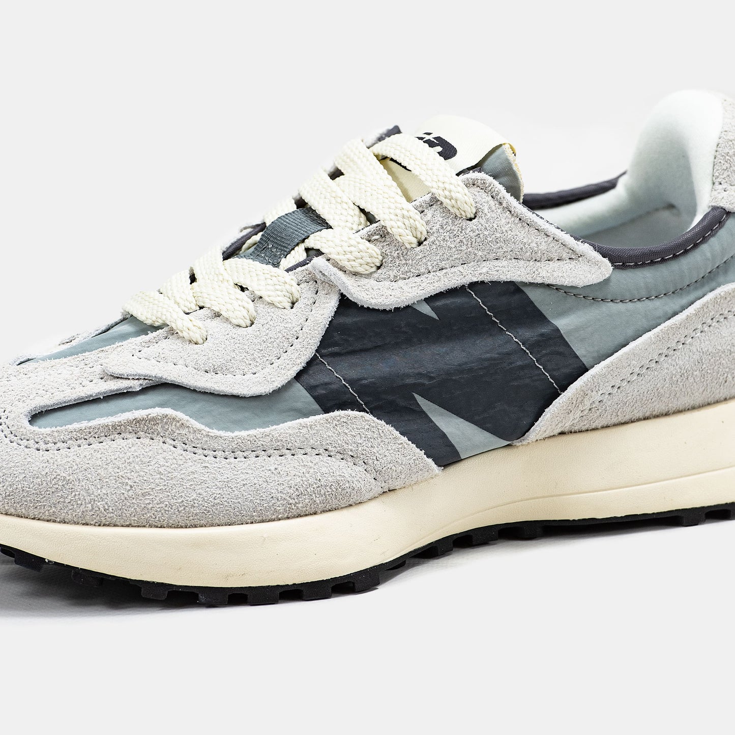 New Balance 327 Beige Grey Black