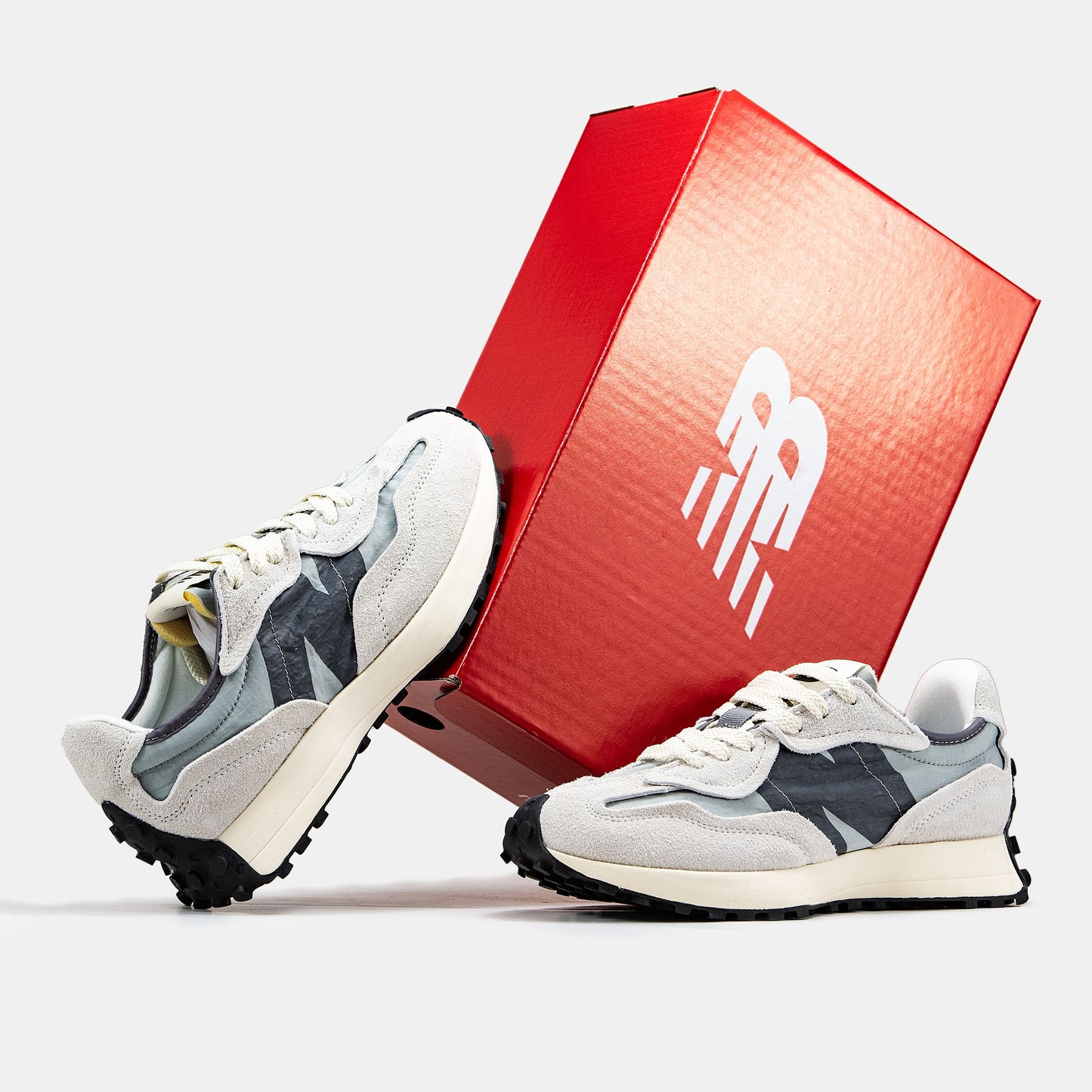New Balance 327 Beige Grey Black