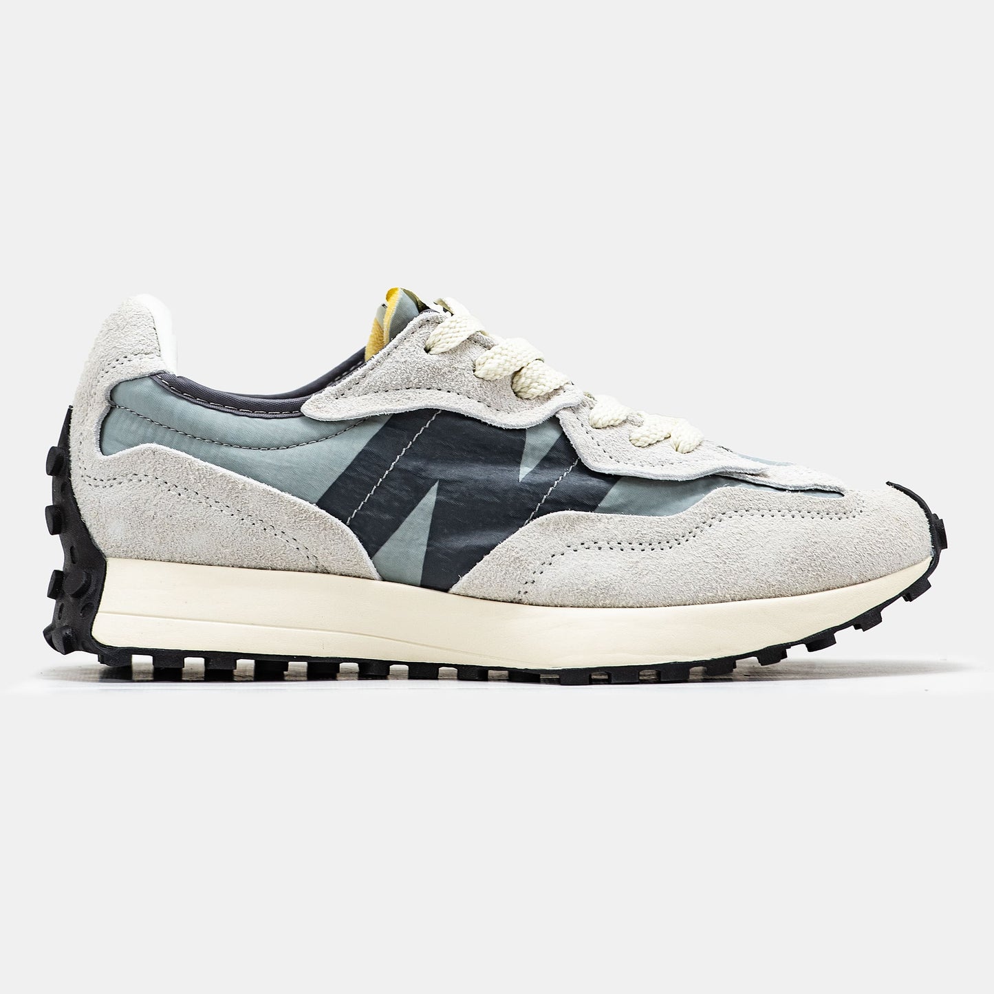 New Balance 327 Beige Grey Black