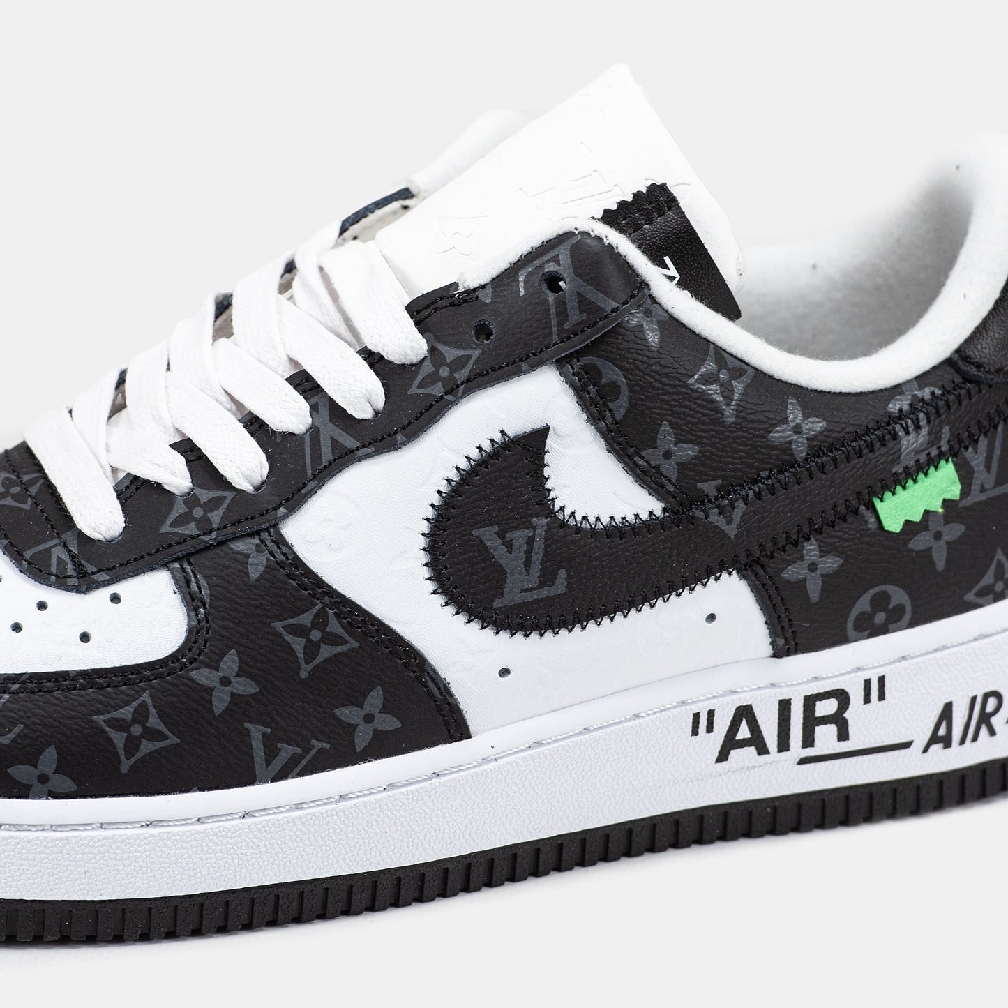 Nike Air Force 1 x Louis Vuitton Black White