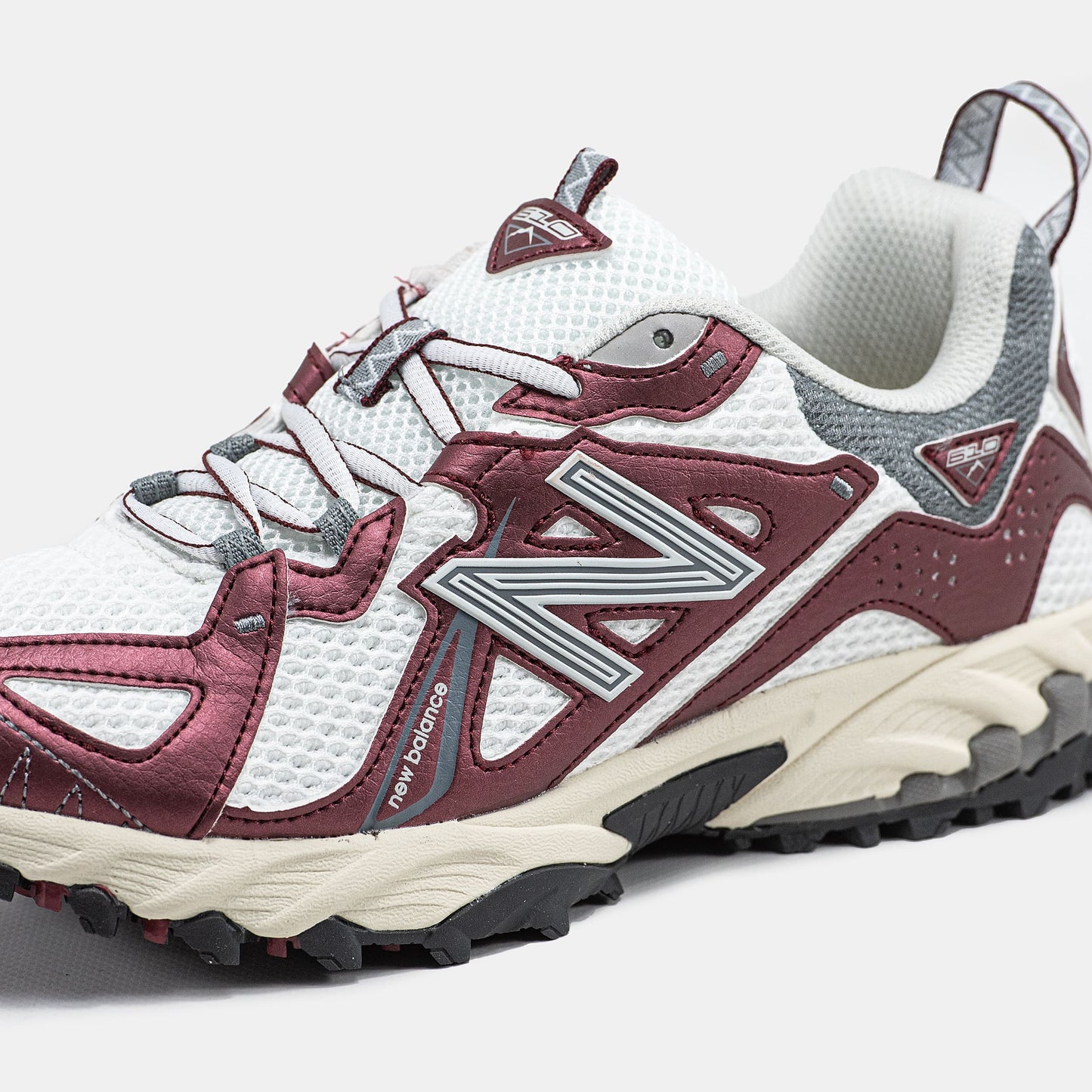 New Balance 610 White Red