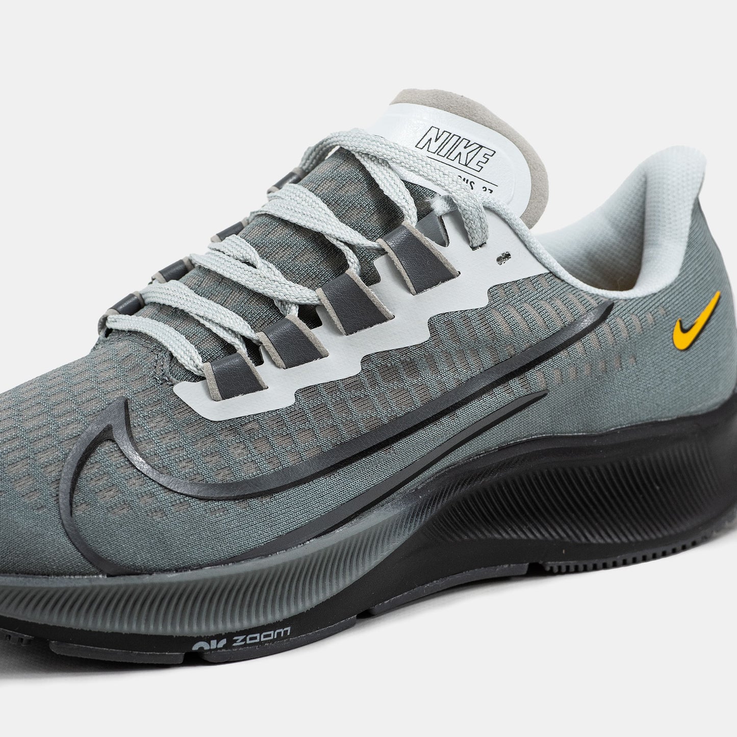Nike Air Zoom Pegasus 37 Grey