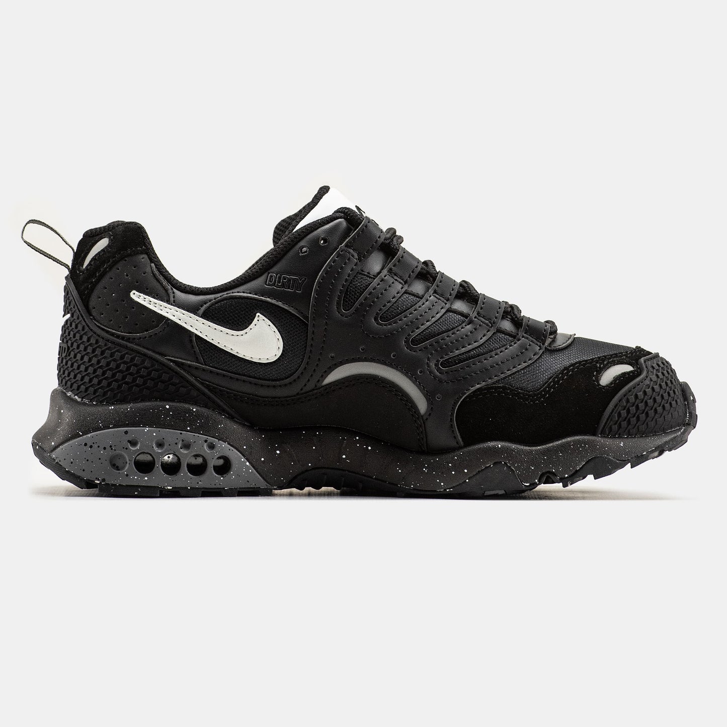 Nike Air Terra Humara x Undefeated Black