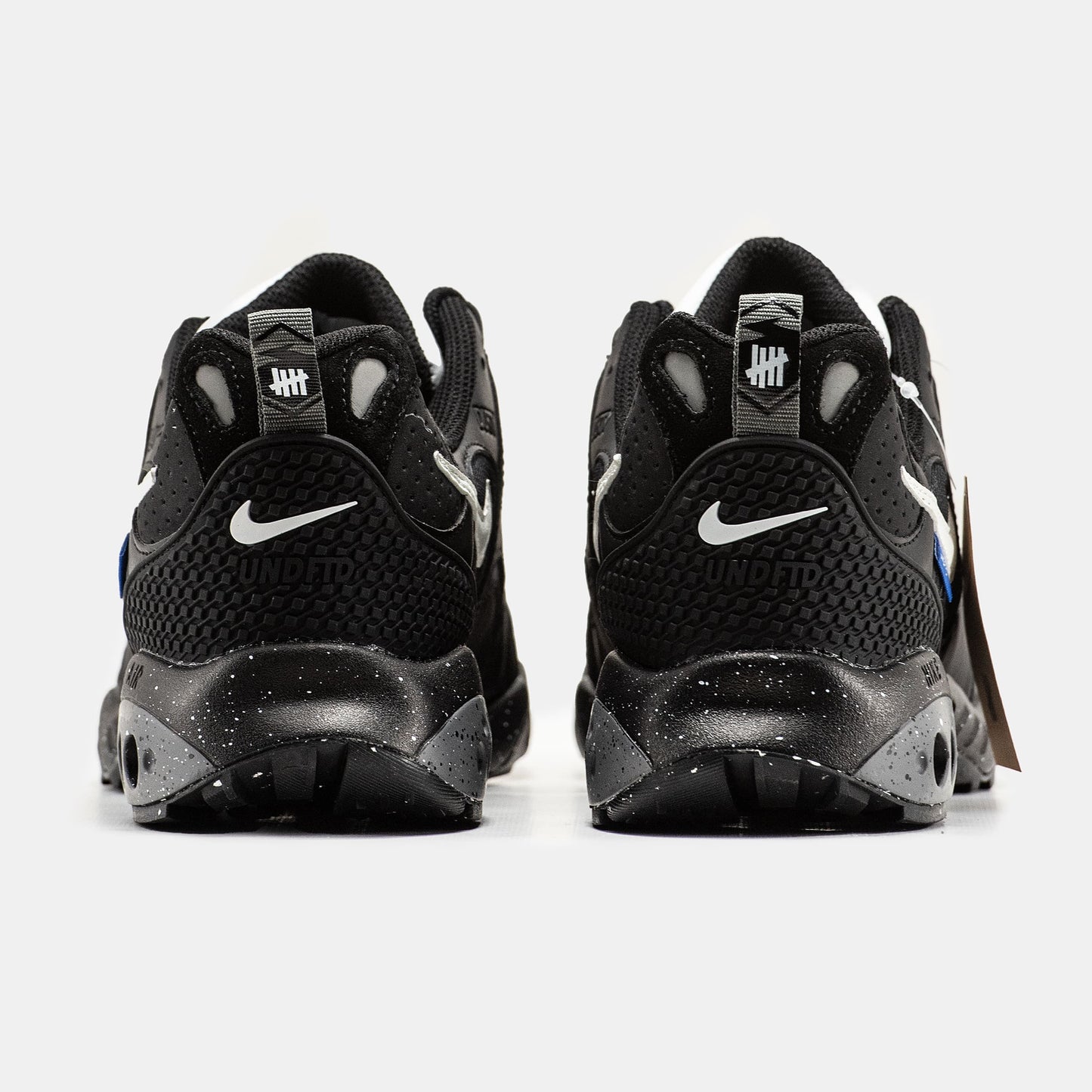 Nike Air Terra Humara x Undefeated Black