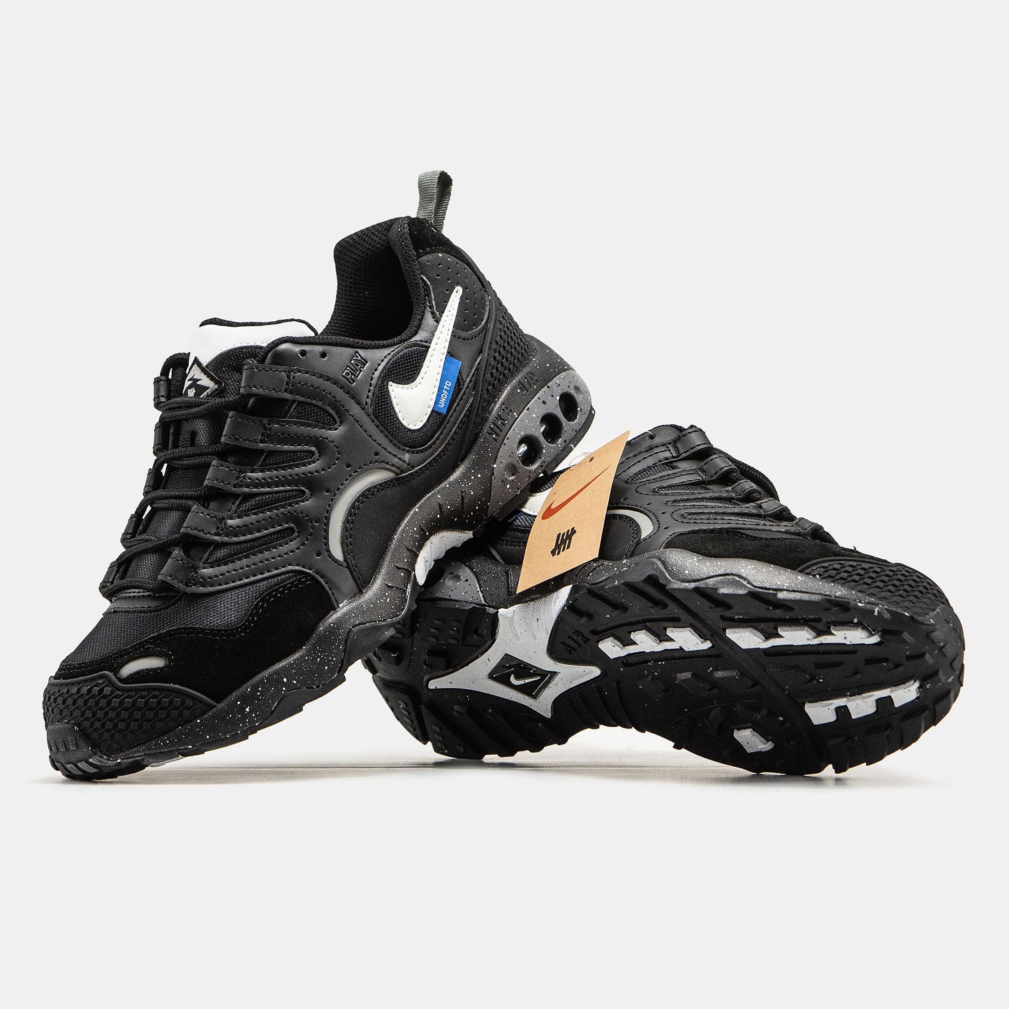 Nike Air Terra Humara x Undefeated Black