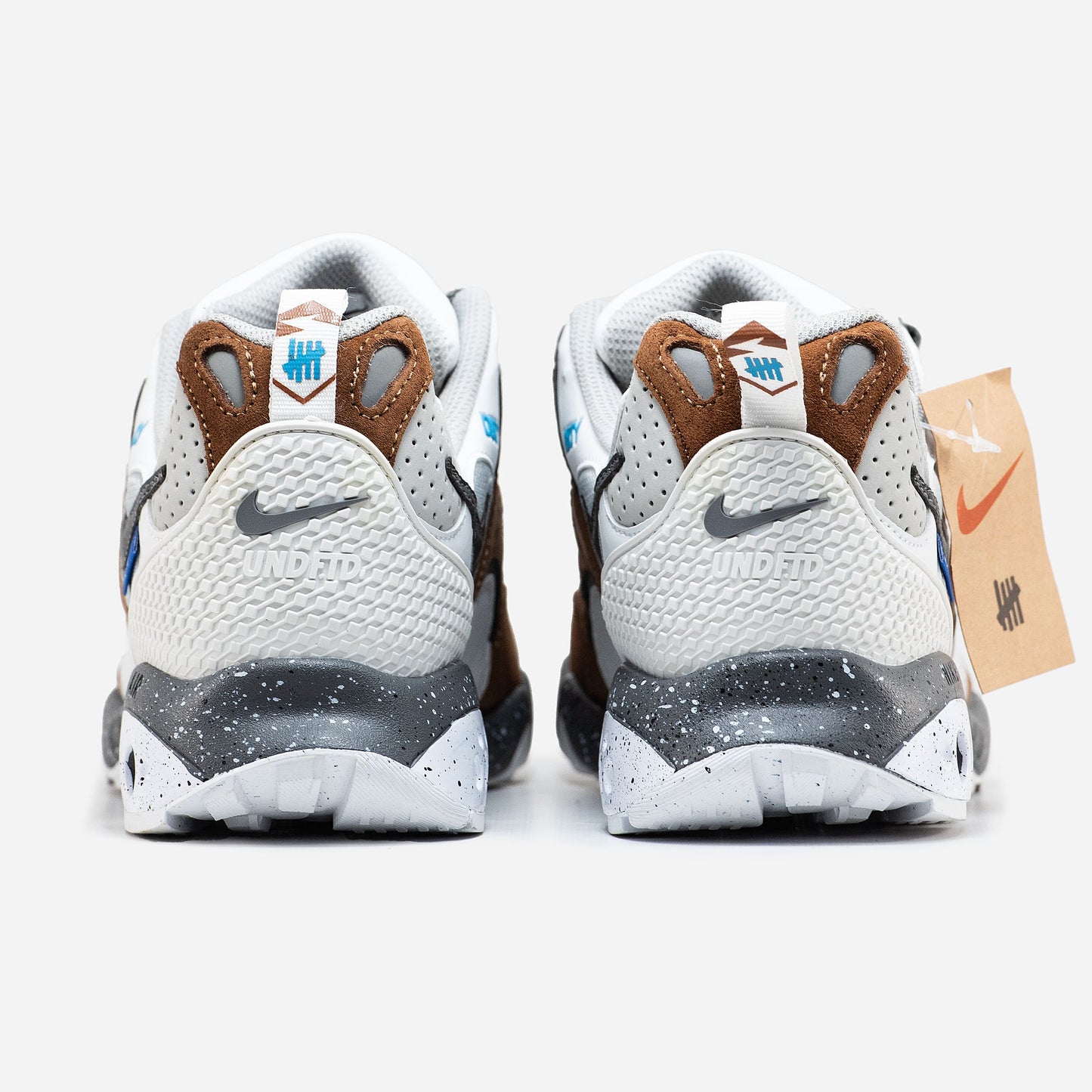 Nike Air Terra Humara x Undefeated