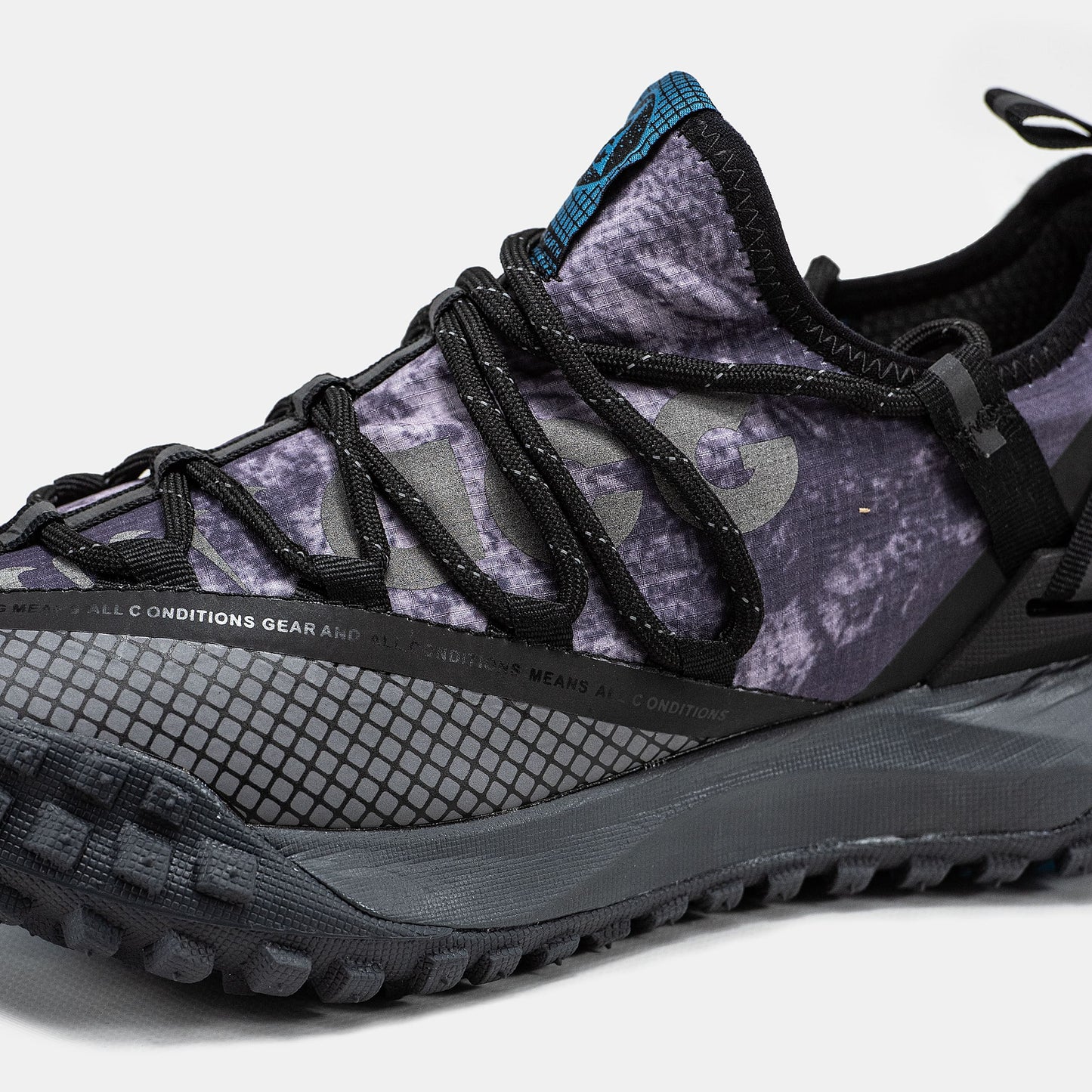 Nike ACG Mountain Fly Black Violet / Black Green Abyss