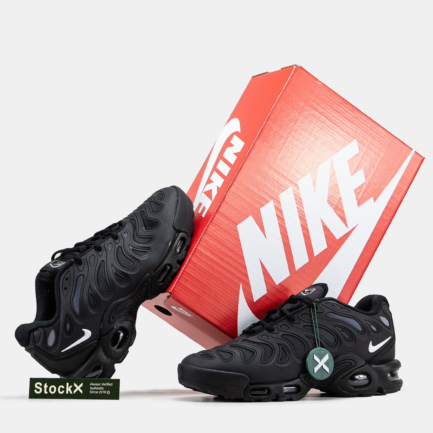 Nike Air Max Plus Drift All Black