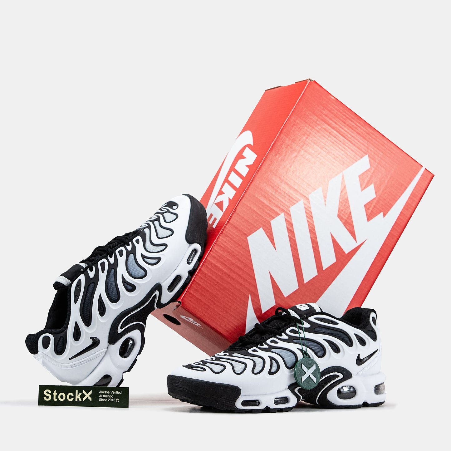 Nike Air Max Plus Drift White Black