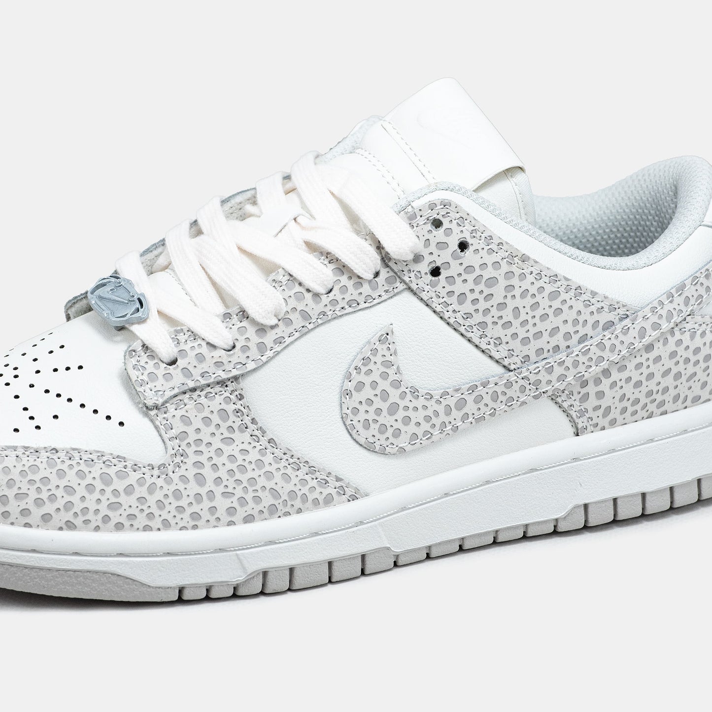 Nike SB Dunk Low Safari Phantom White