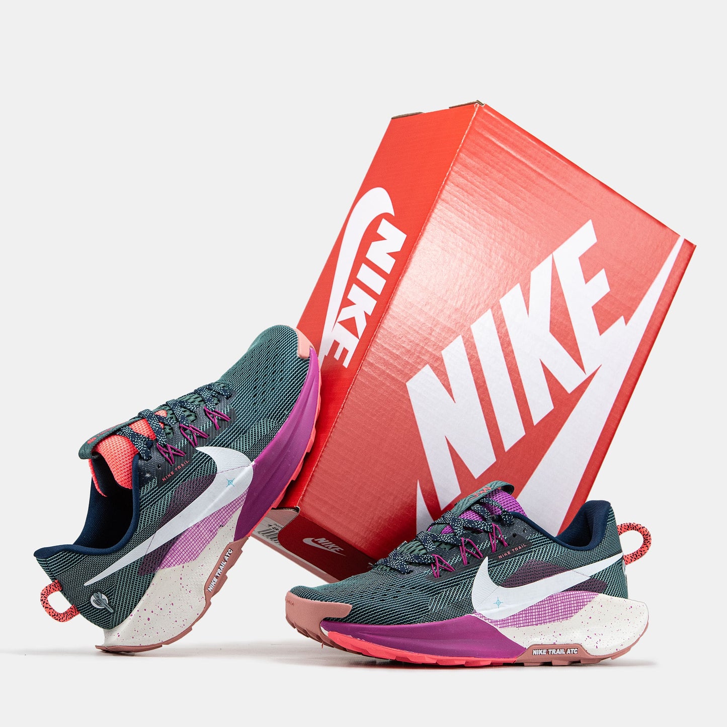 Nike Pegasus Trail 5 Green Pink
