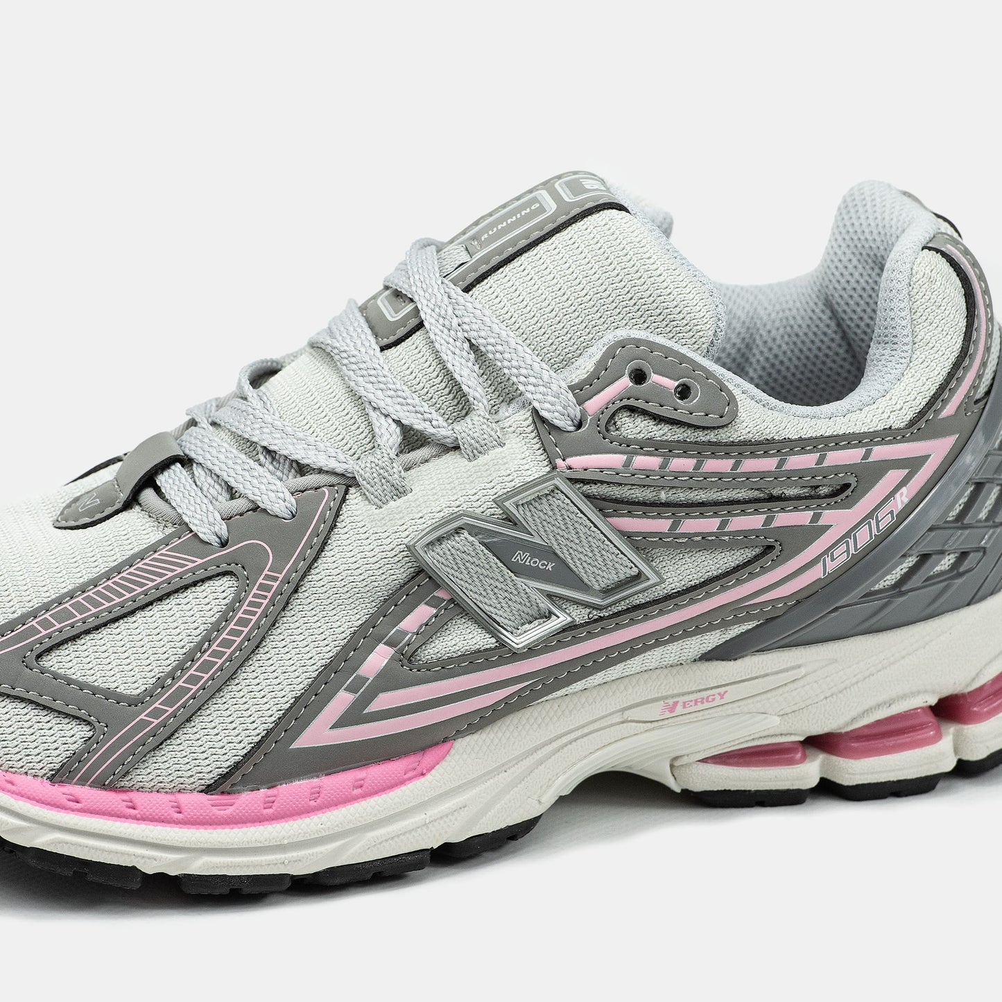 New Balance 1906R Grey Pink