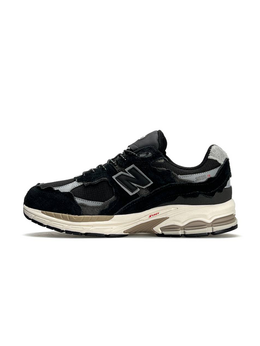 New Balance 2002R Gore-Tex Black Beige
