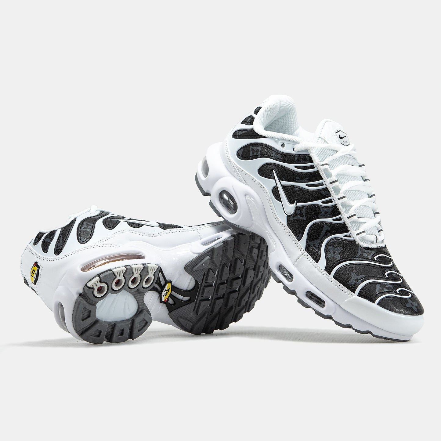 Nike Air Max Tn x Louis Vuitton Black White