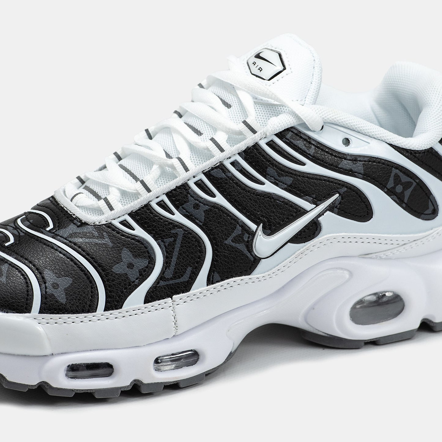 Nike Air Max Tn x Louis Vuitton Black White