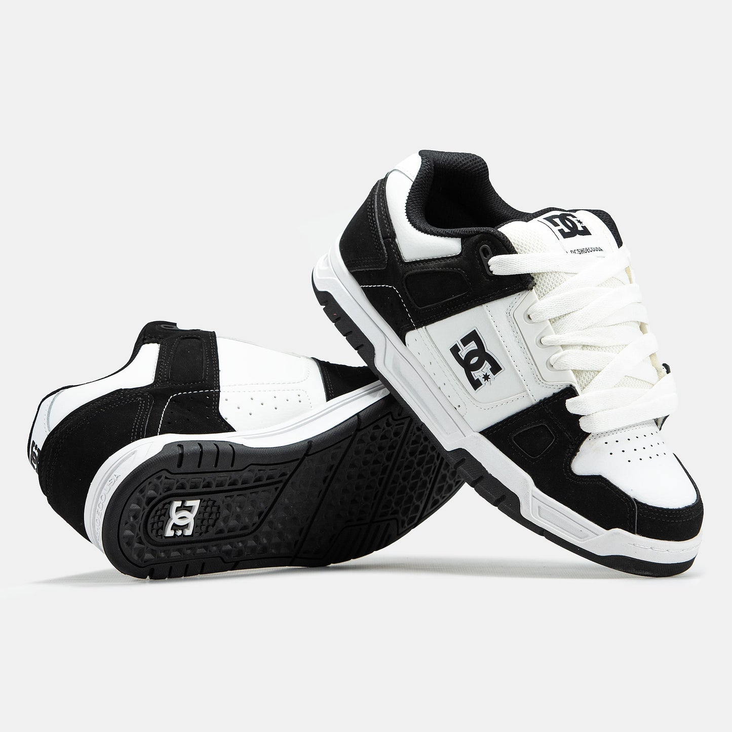 DC Stag White Black