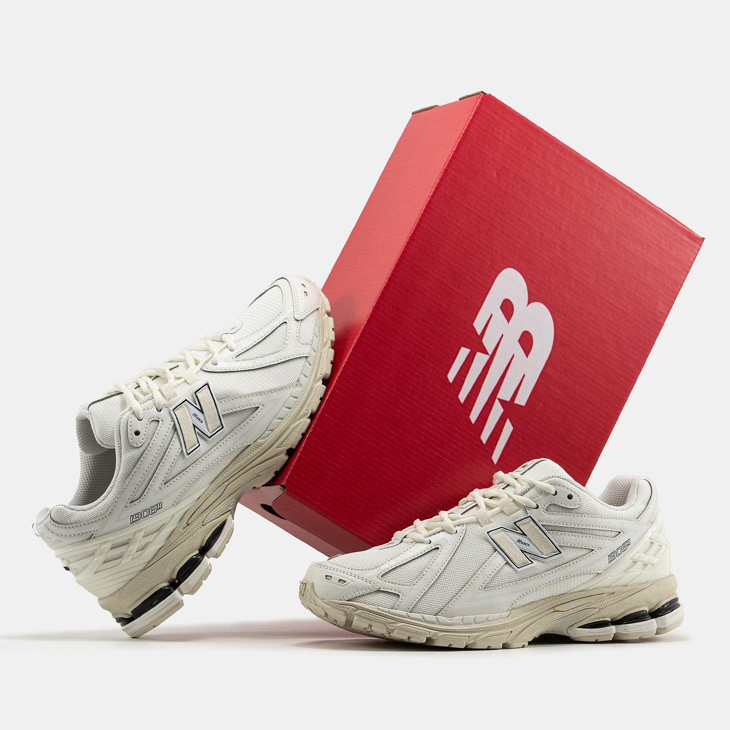 New Balance 1906R Cream
