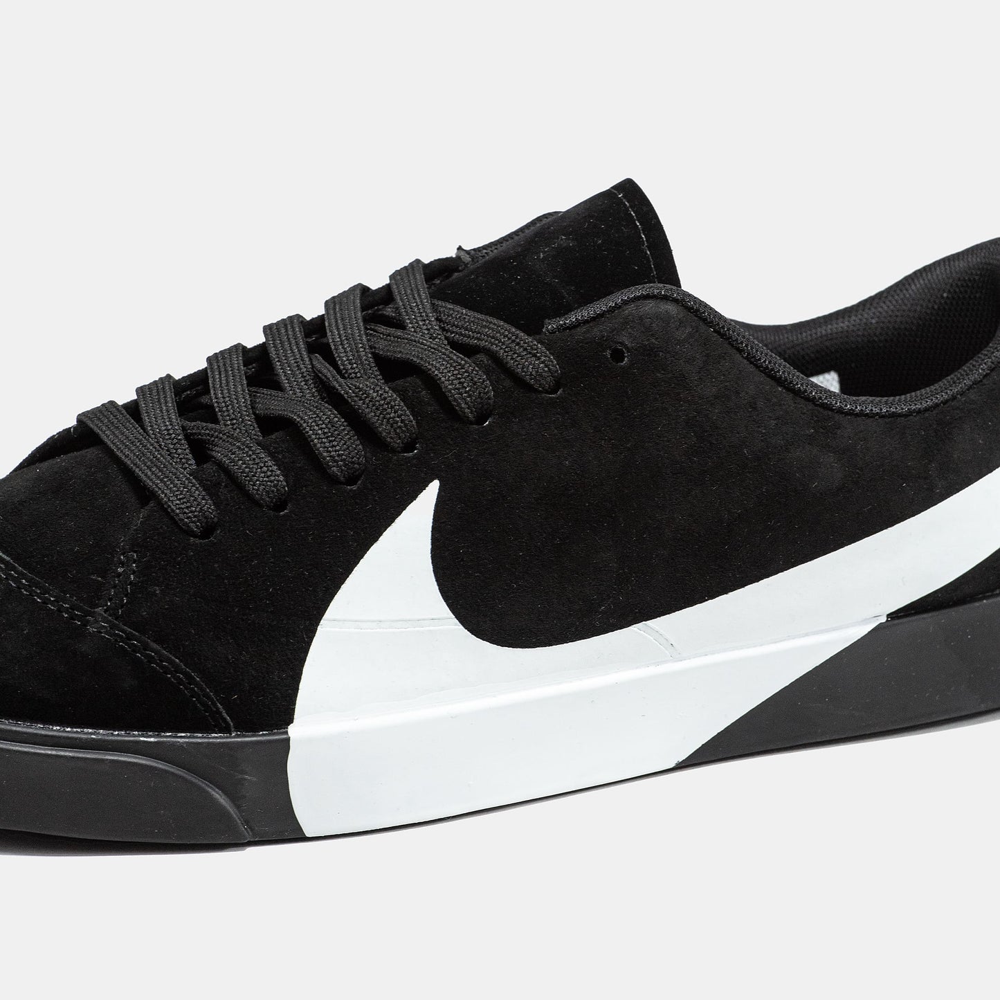 Nike Blazer City Low Black White