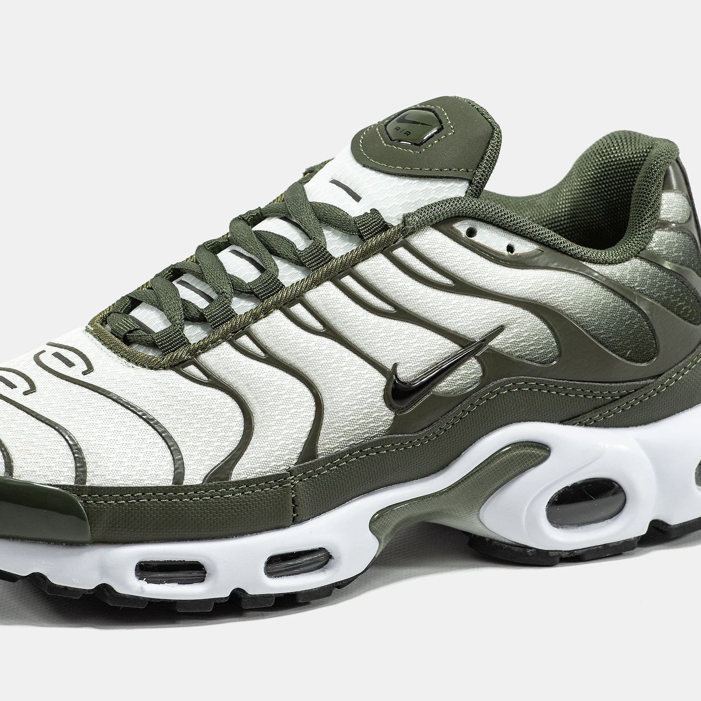 Nike Air Max TN Plus Haki White