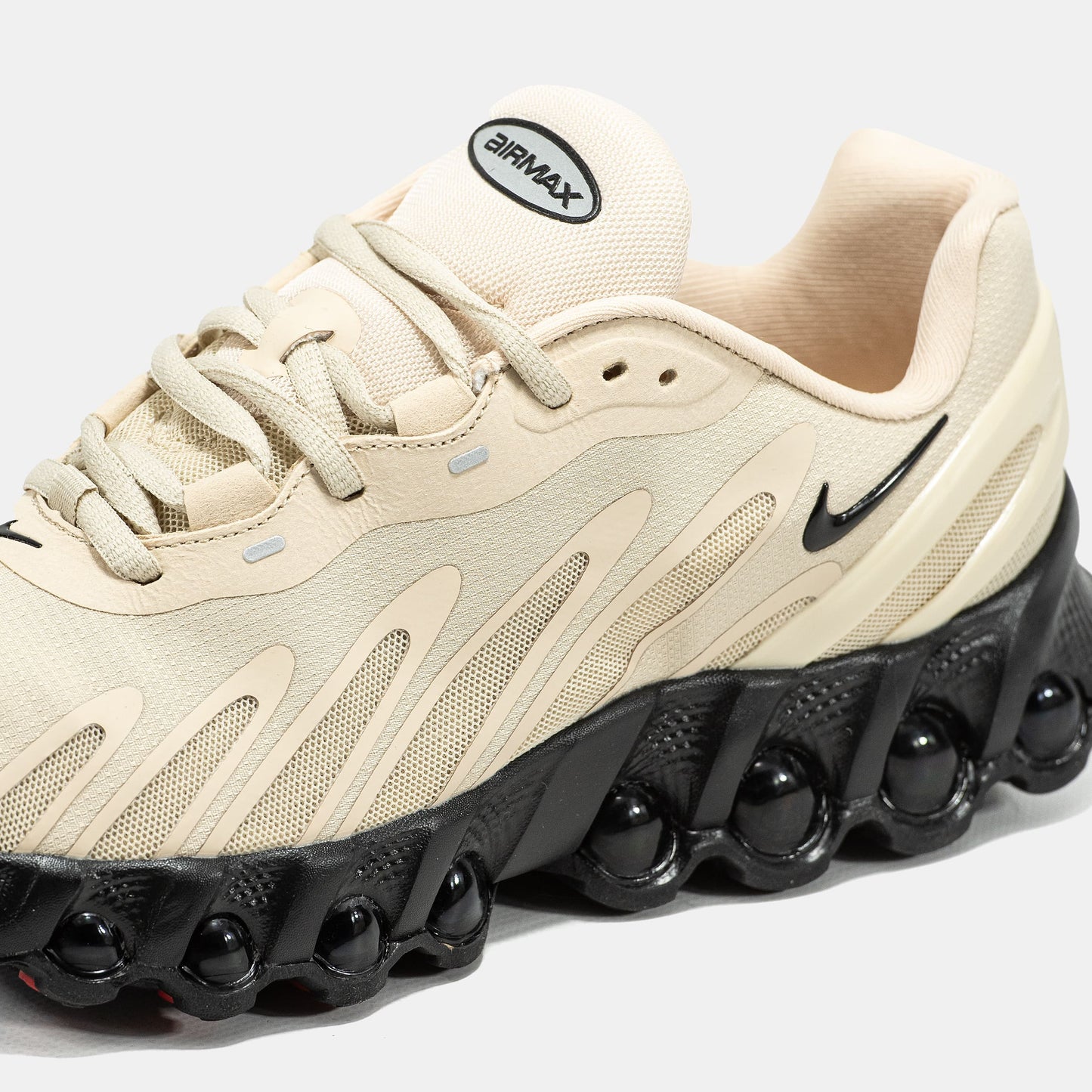Nike Air Max DN8 Beige Black