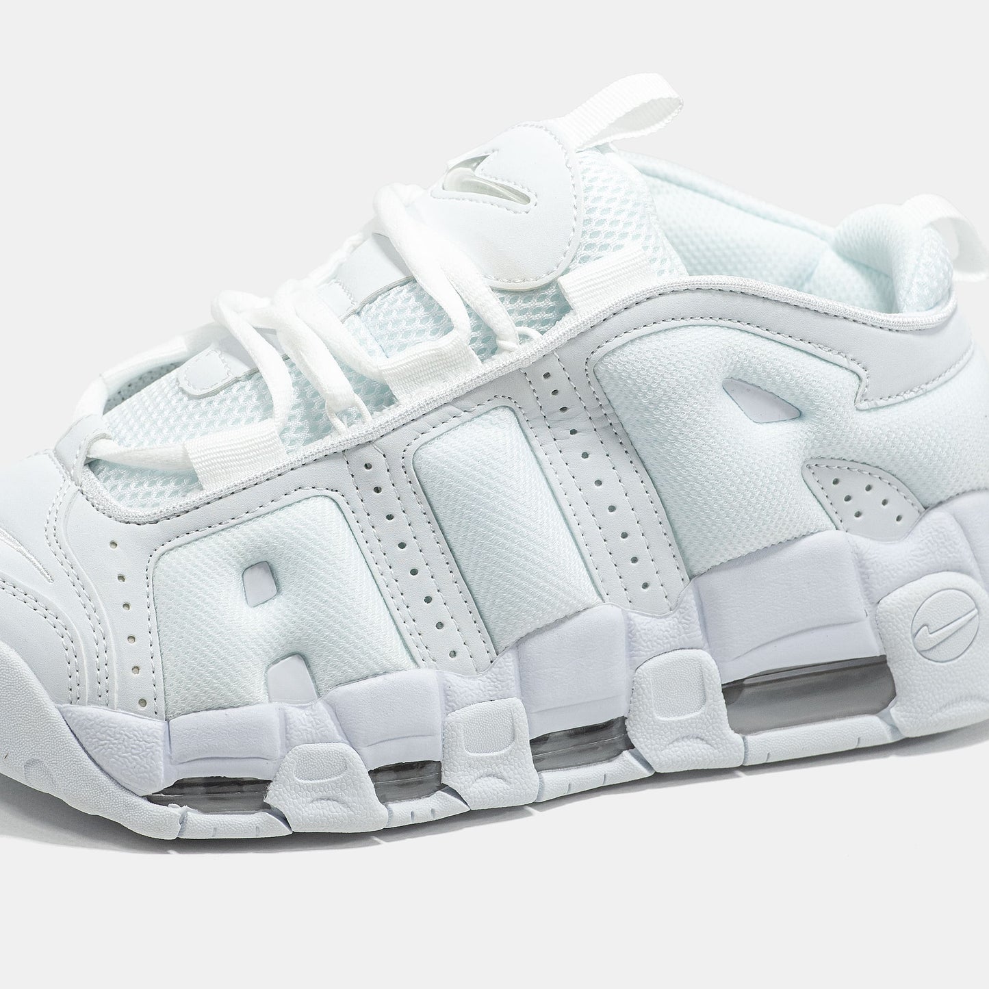 Nike Air More Uptempo Low All White