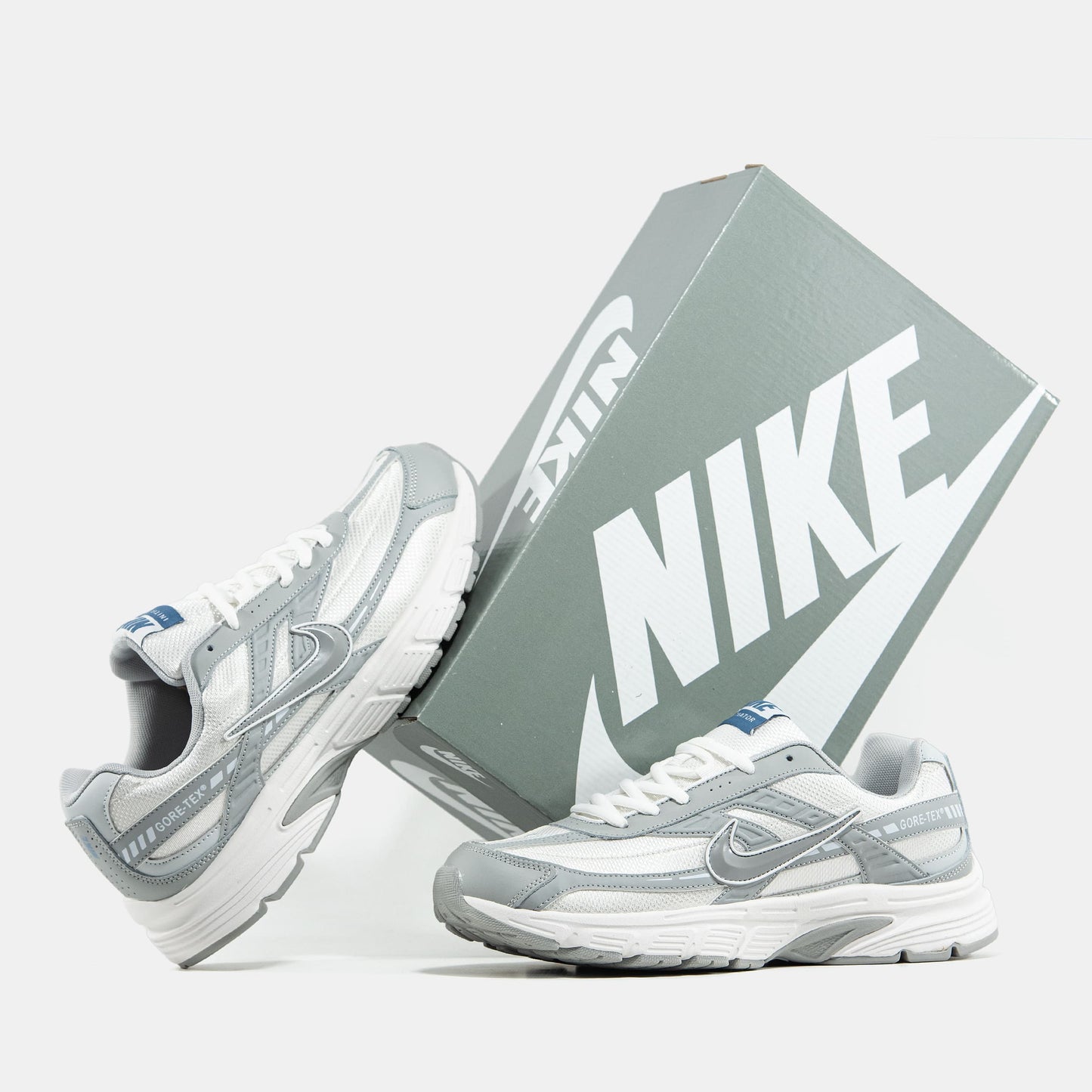 Nike Initiator Gore-Tex White Grey