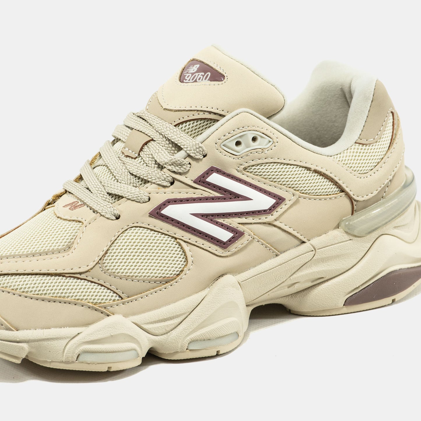 New Balance 9060 Leather Beige