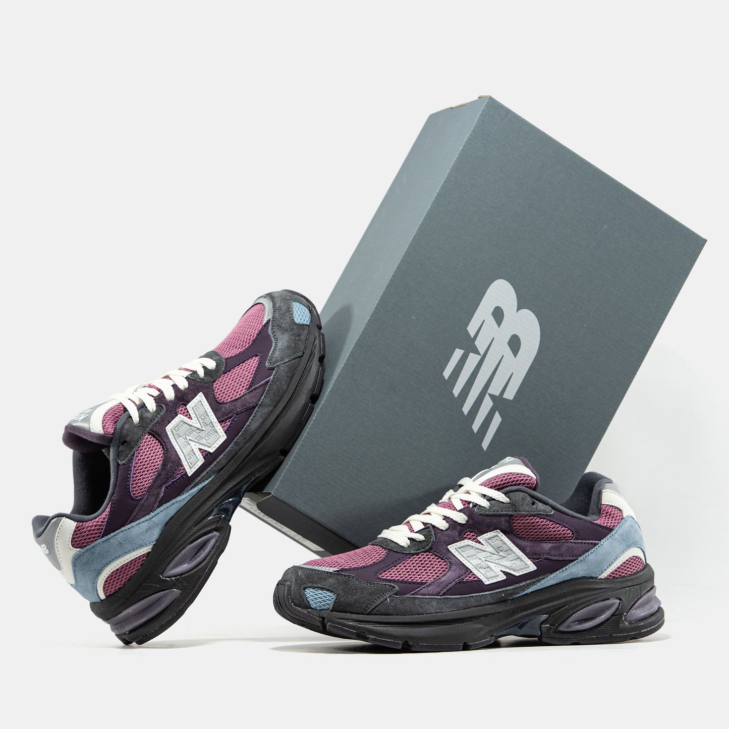 New Balance 2010 x KITH Grey Pink