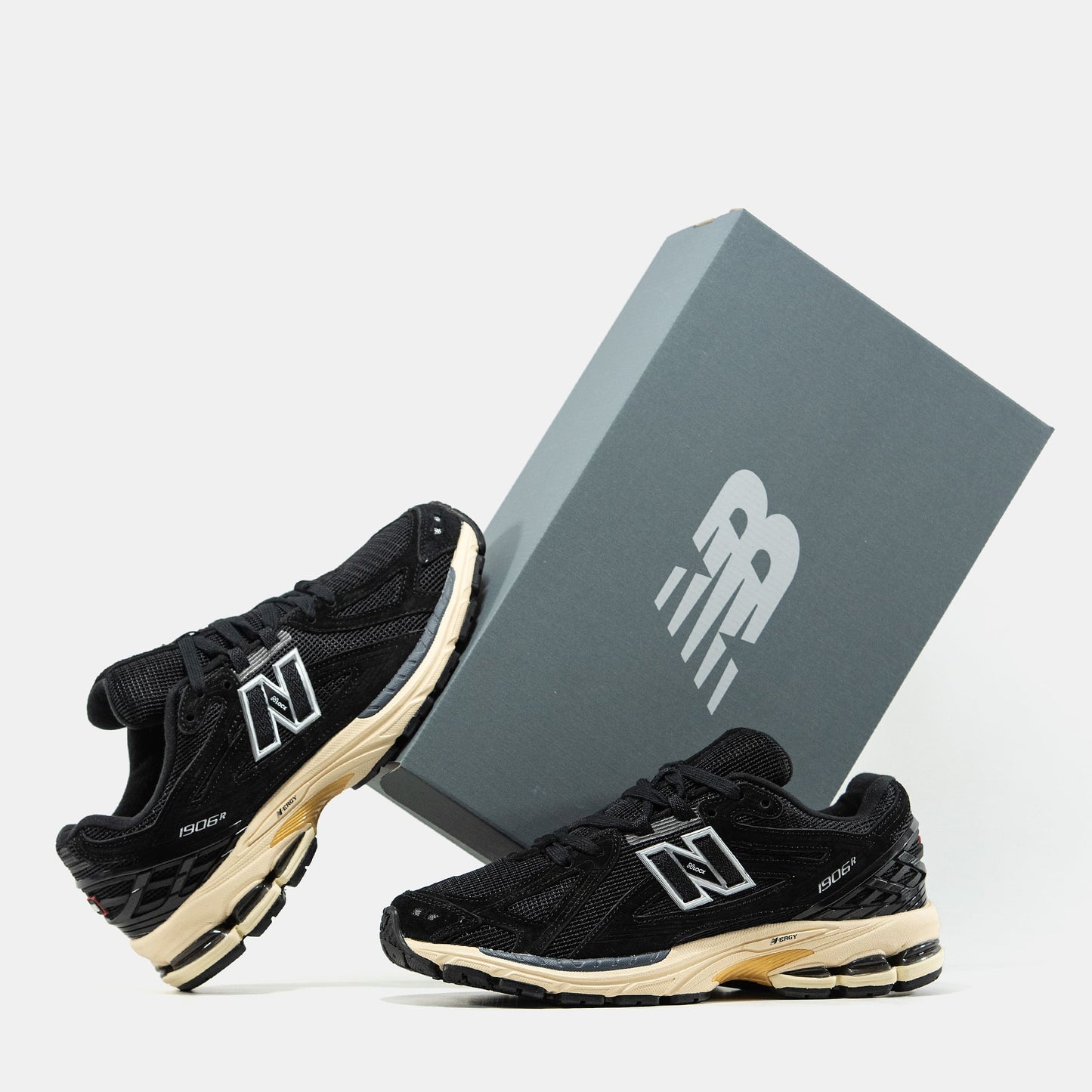 New Balance 1906R Black Suede Beige