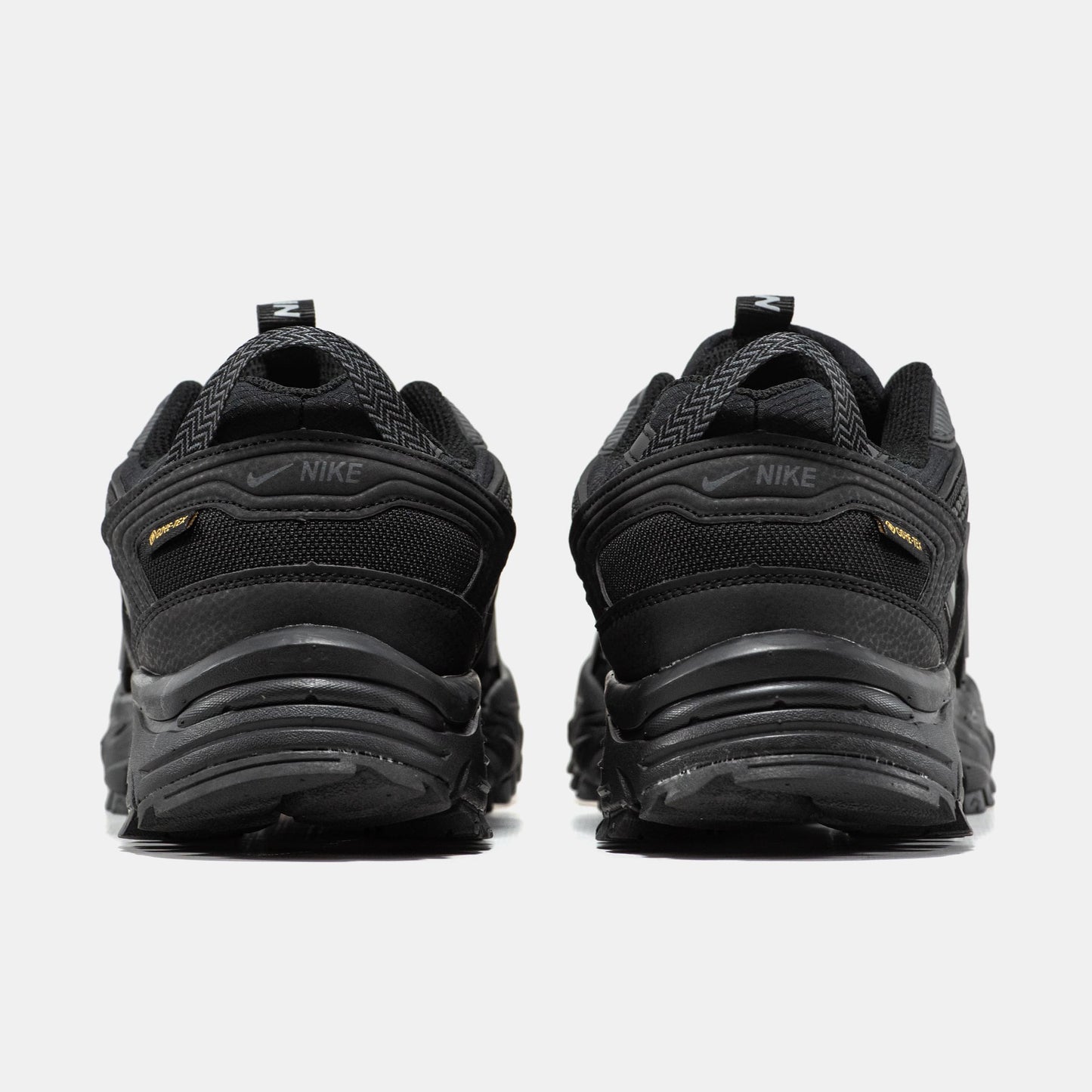 Nike V2K Runtekk Gore-Tex Black White Logo Termo