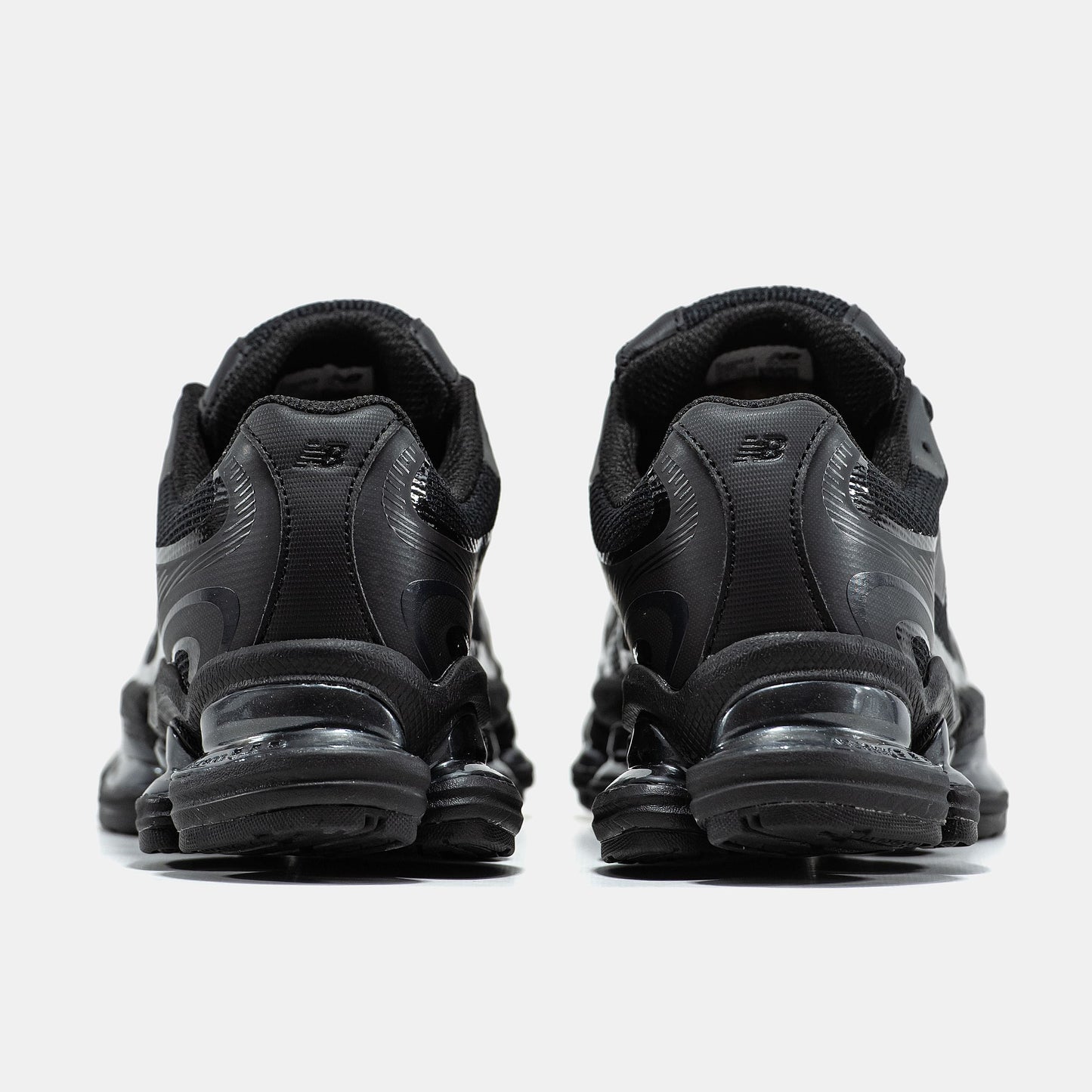 New Balance 2000 All Black