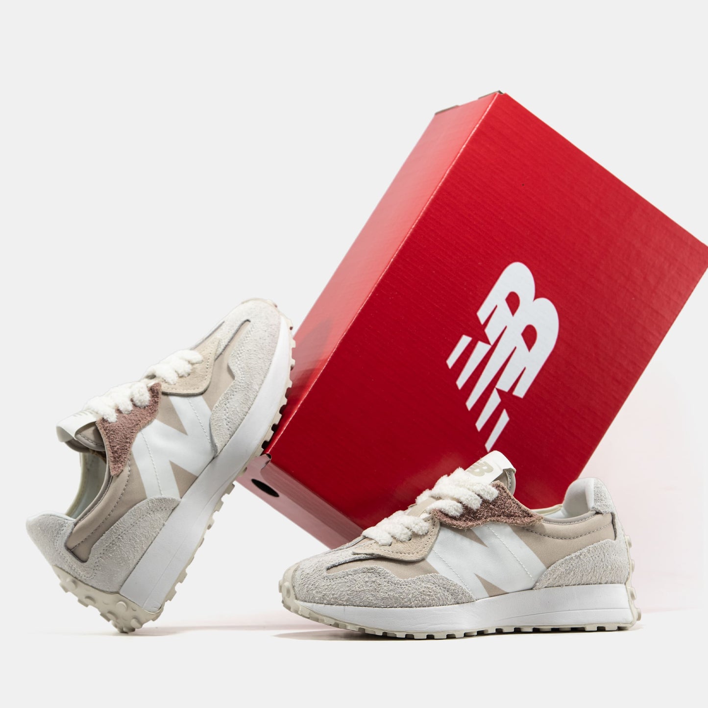 New Balance 327 Beige White Suede