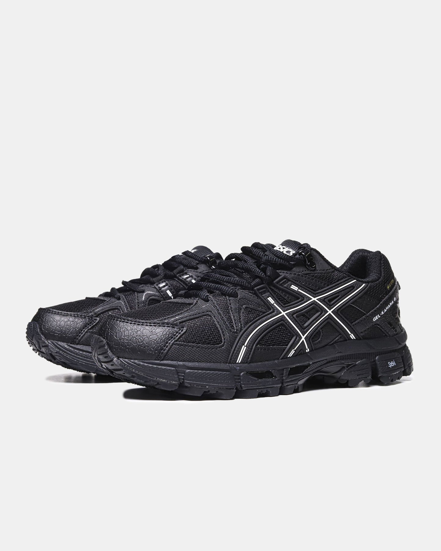 Asics Gel-Kahana 8 Black White Stripes Gore-Tex
