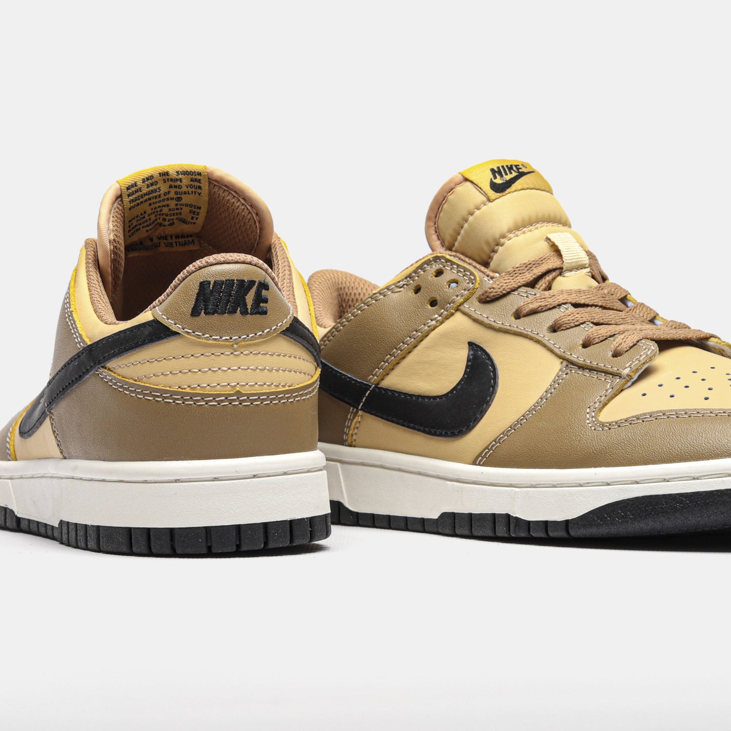 Nike SB Dunk Low Dark Driftwood