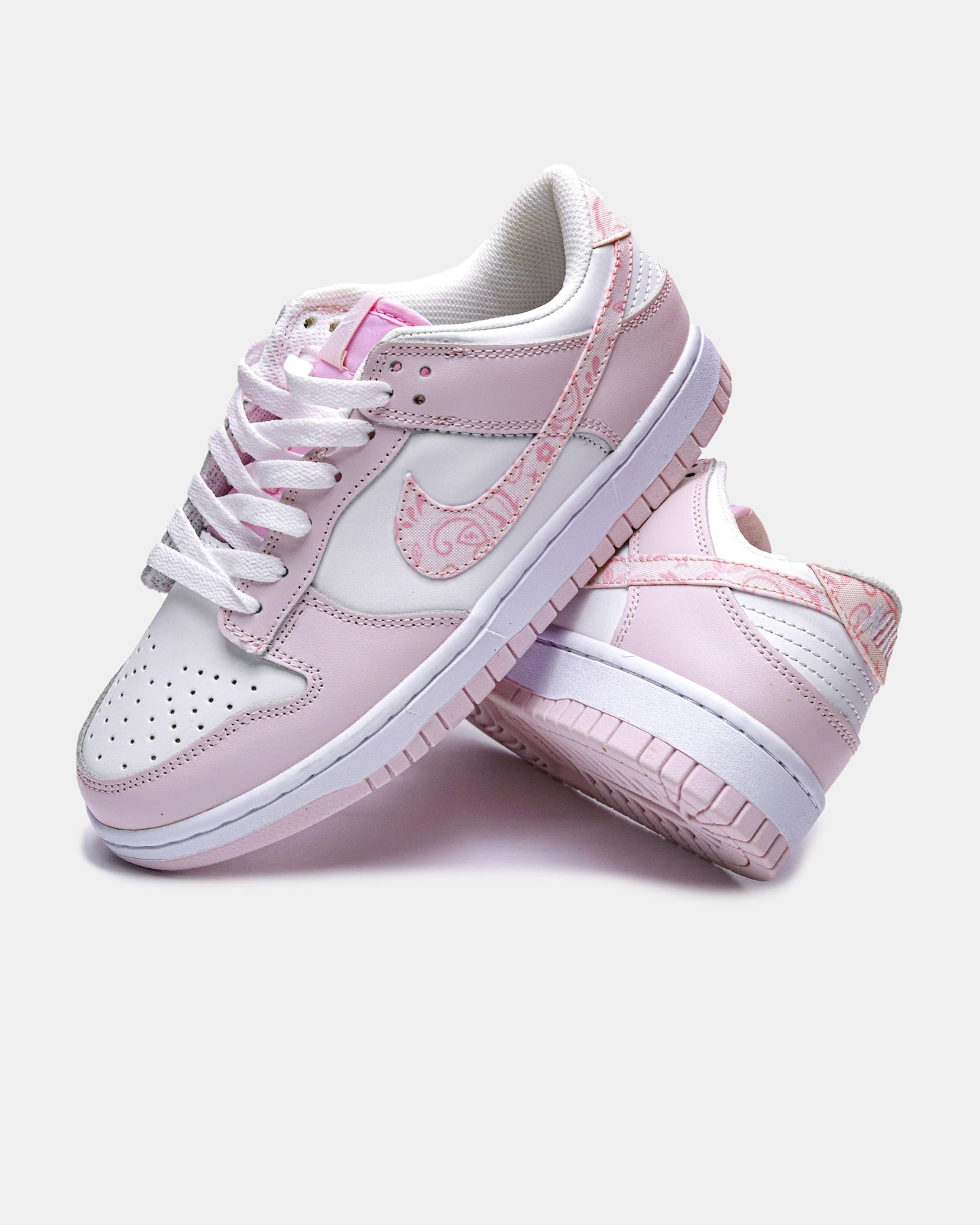 Nike SB Dunk Low Pink Paisley