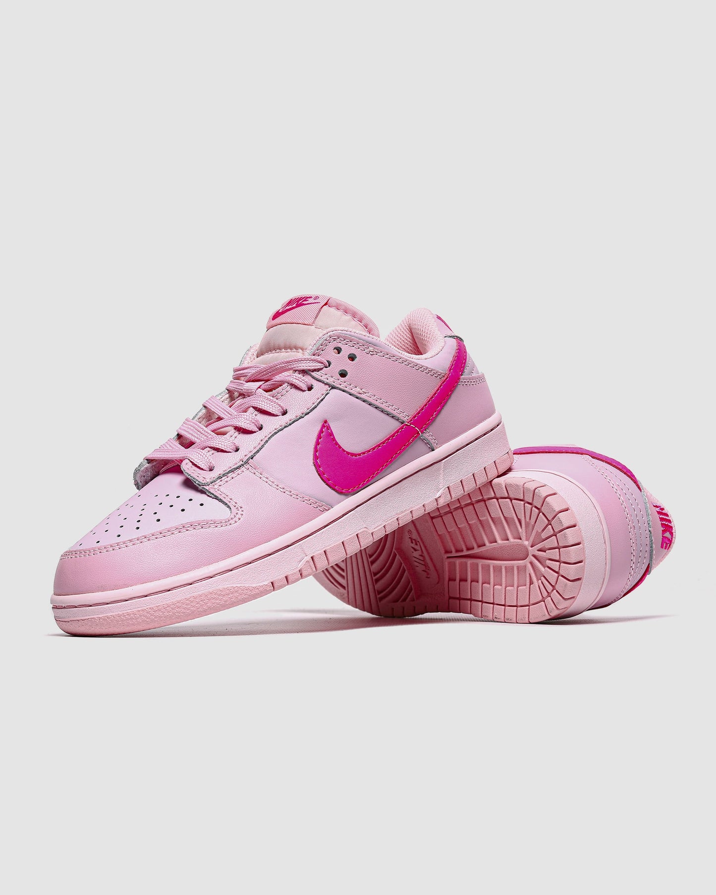 Nike SB Dunk Low GS Triple Pink