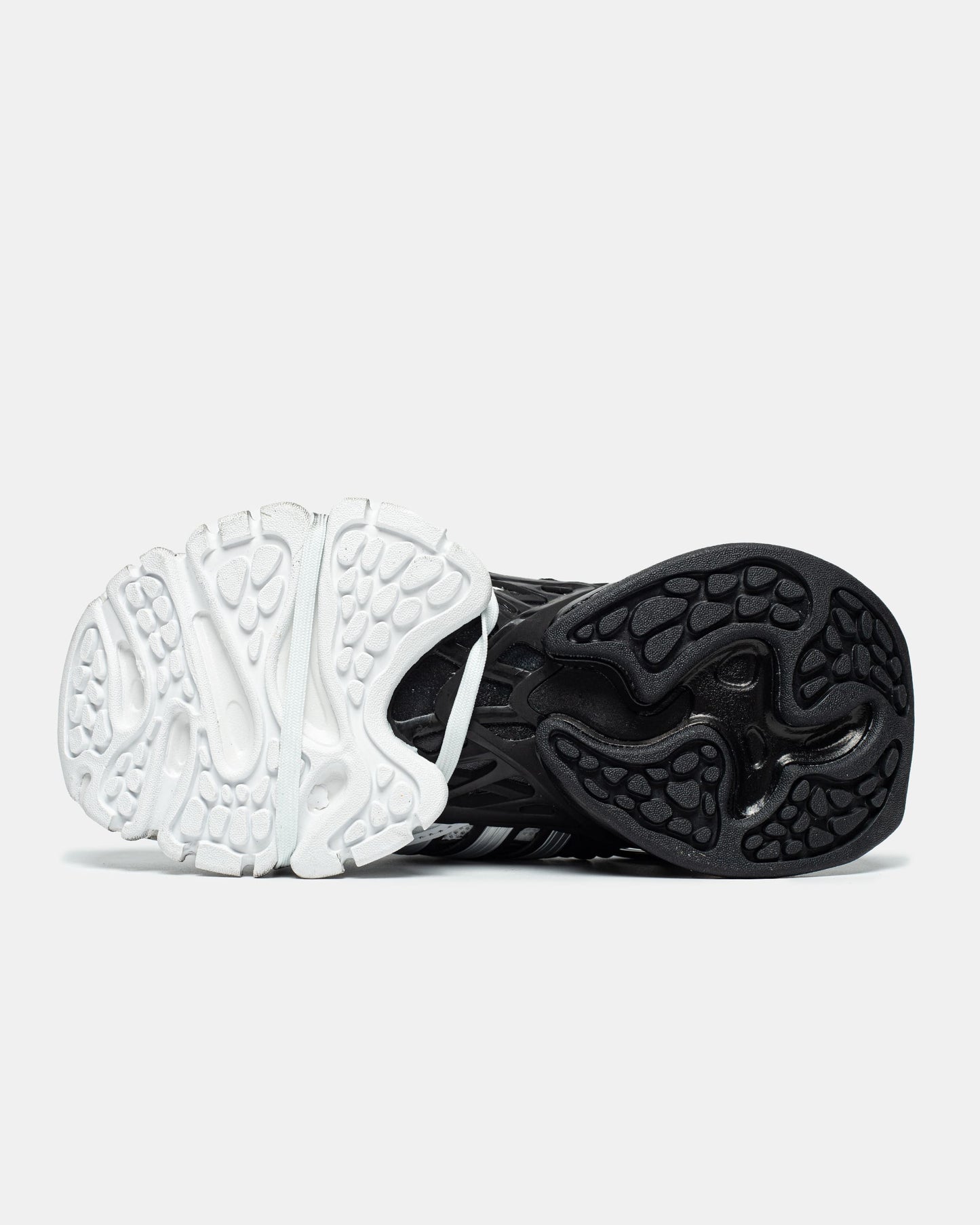 Adidas Vento XLG Runner Deluxe Black White